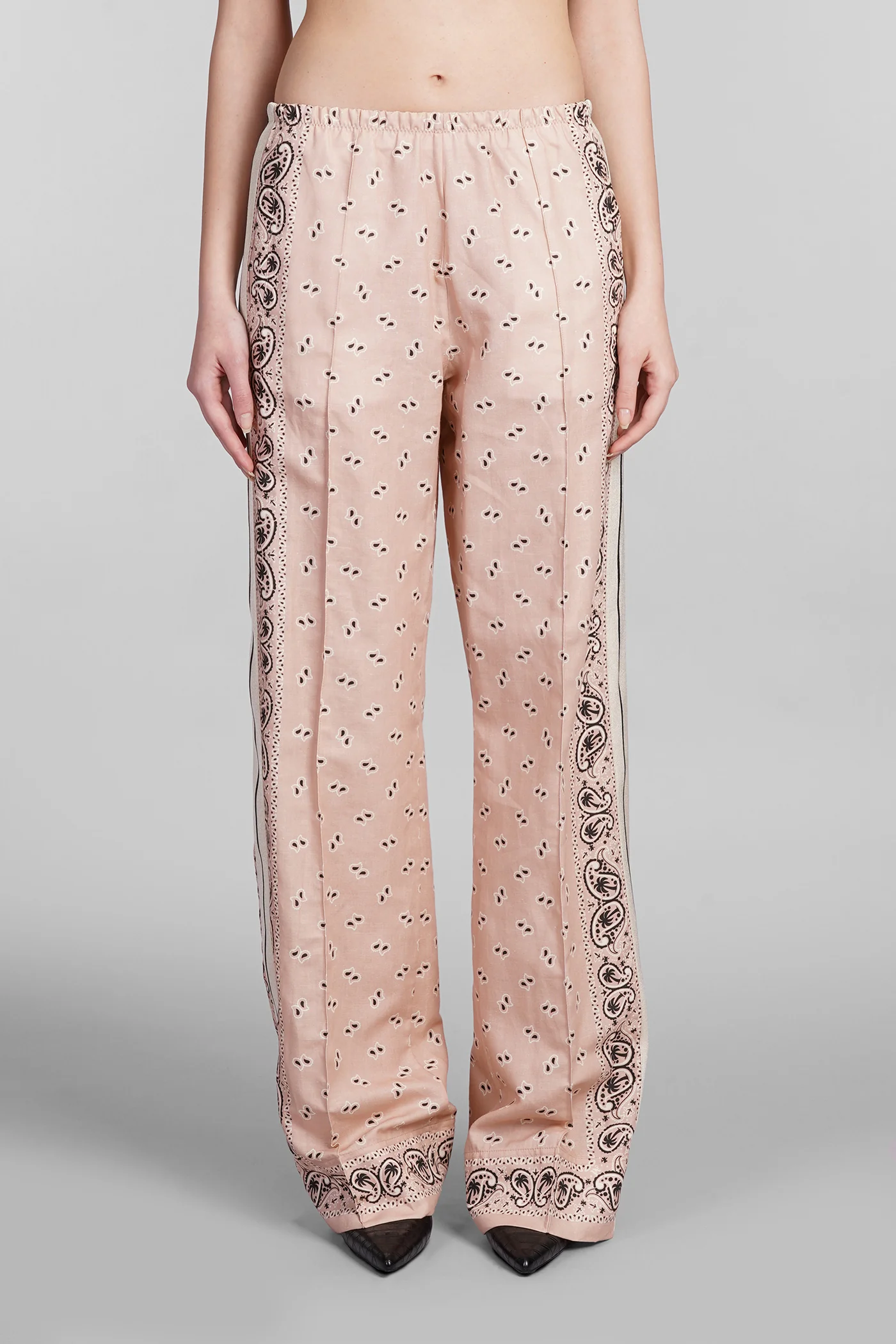 Pants in rose-pink linen