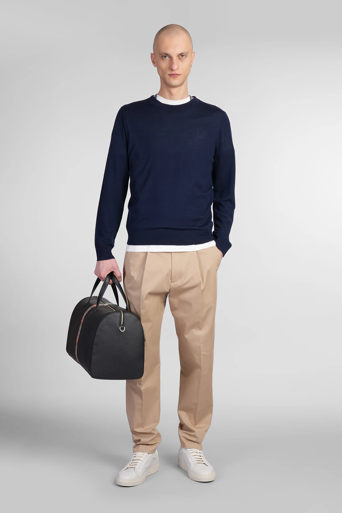 Knitwear in blue wool