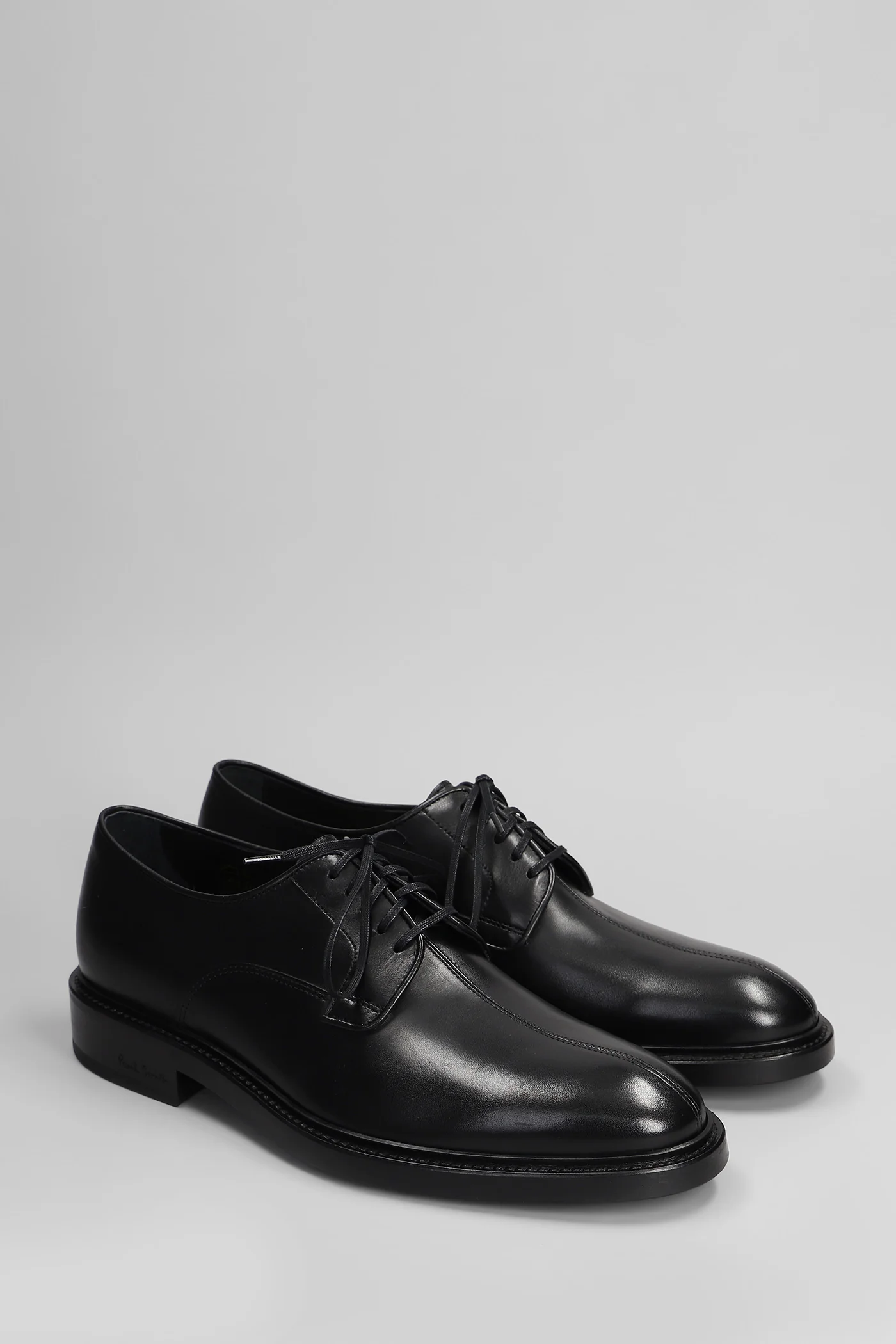 Soloman Lace up shoes in black leather - Image 47