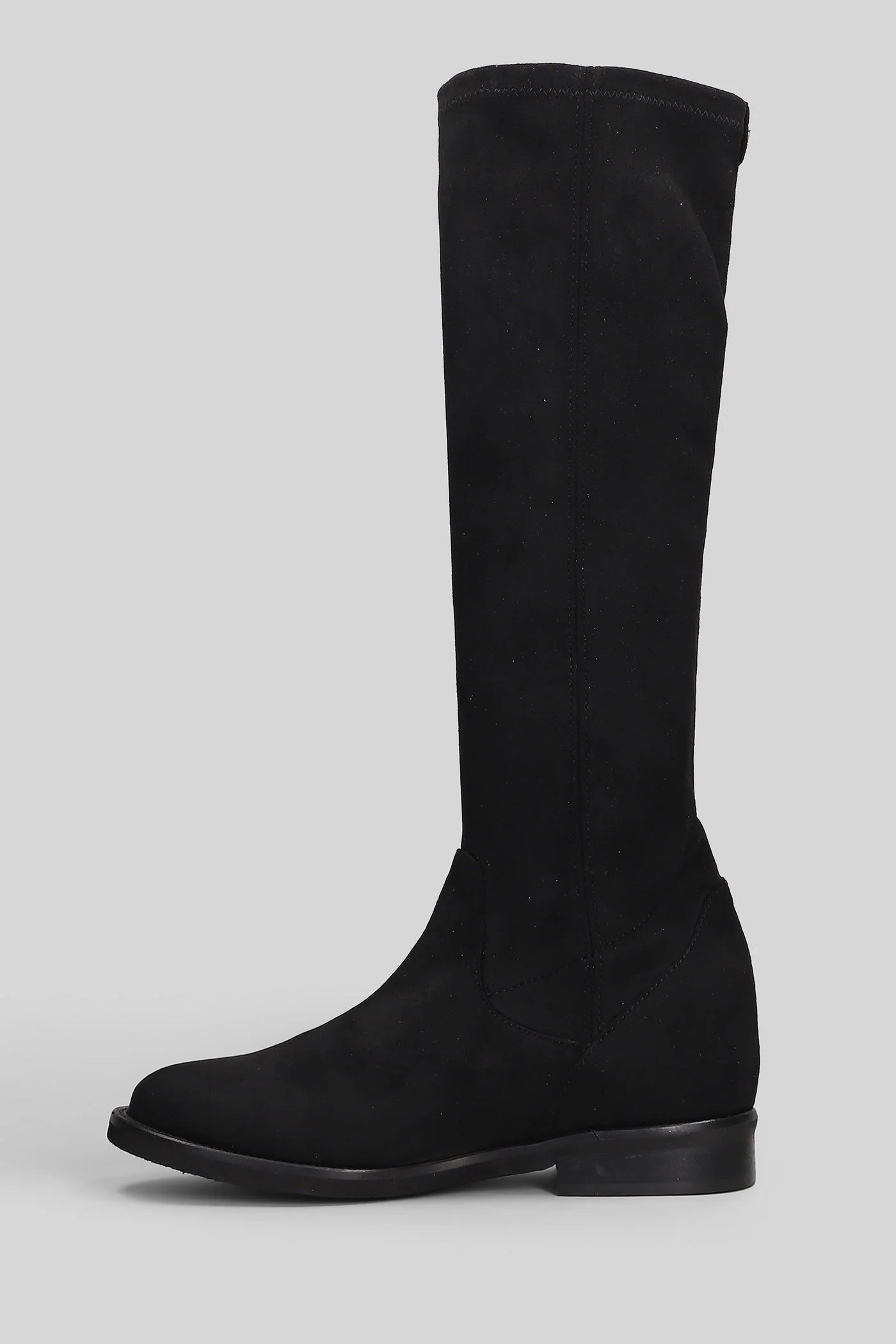 in black suede - Image 3