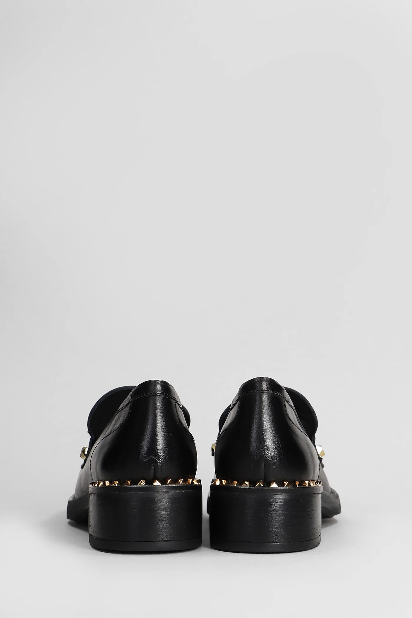Loafers in black leather - Image 4