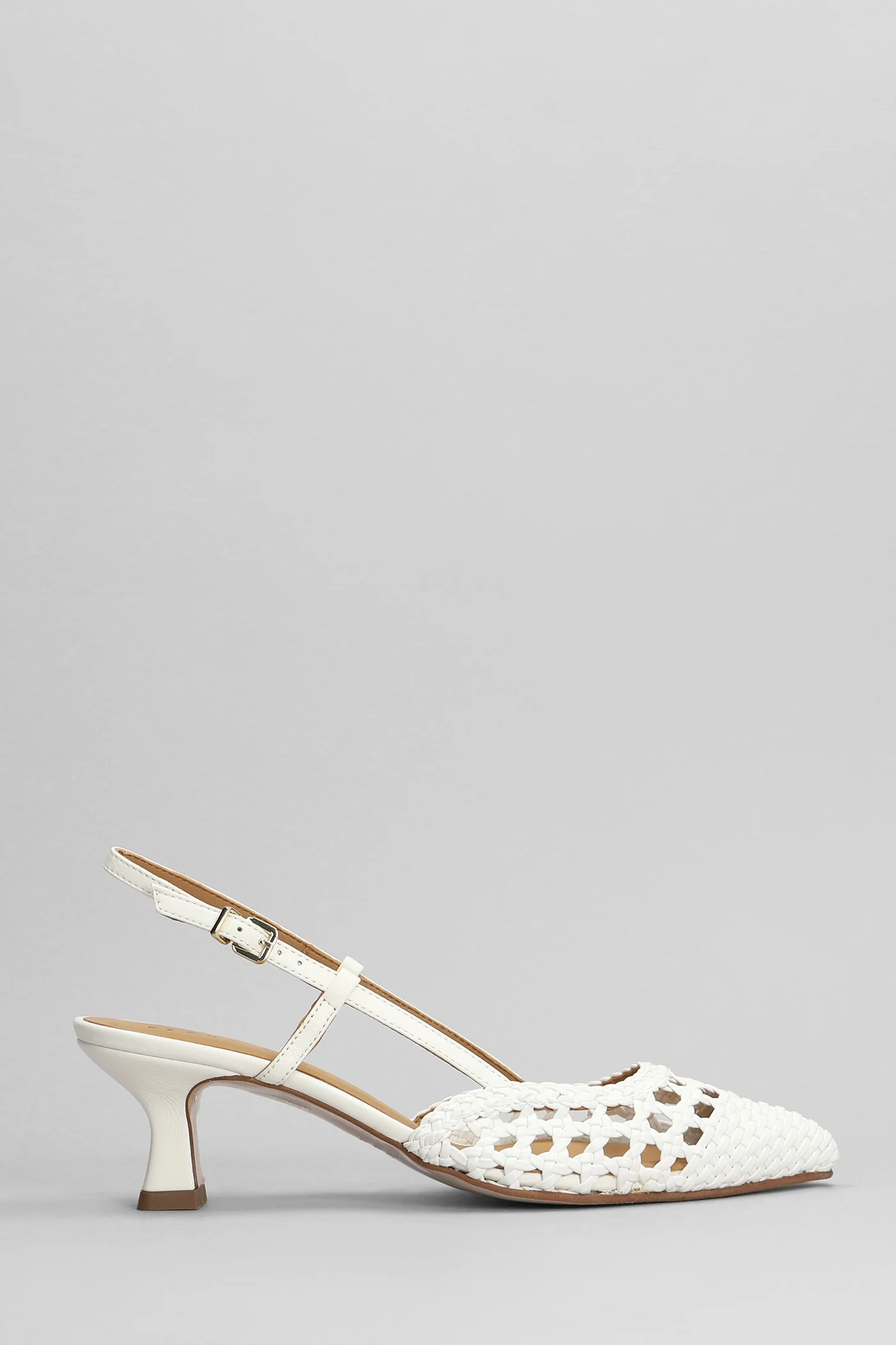 Pumps in white leather - Image 16