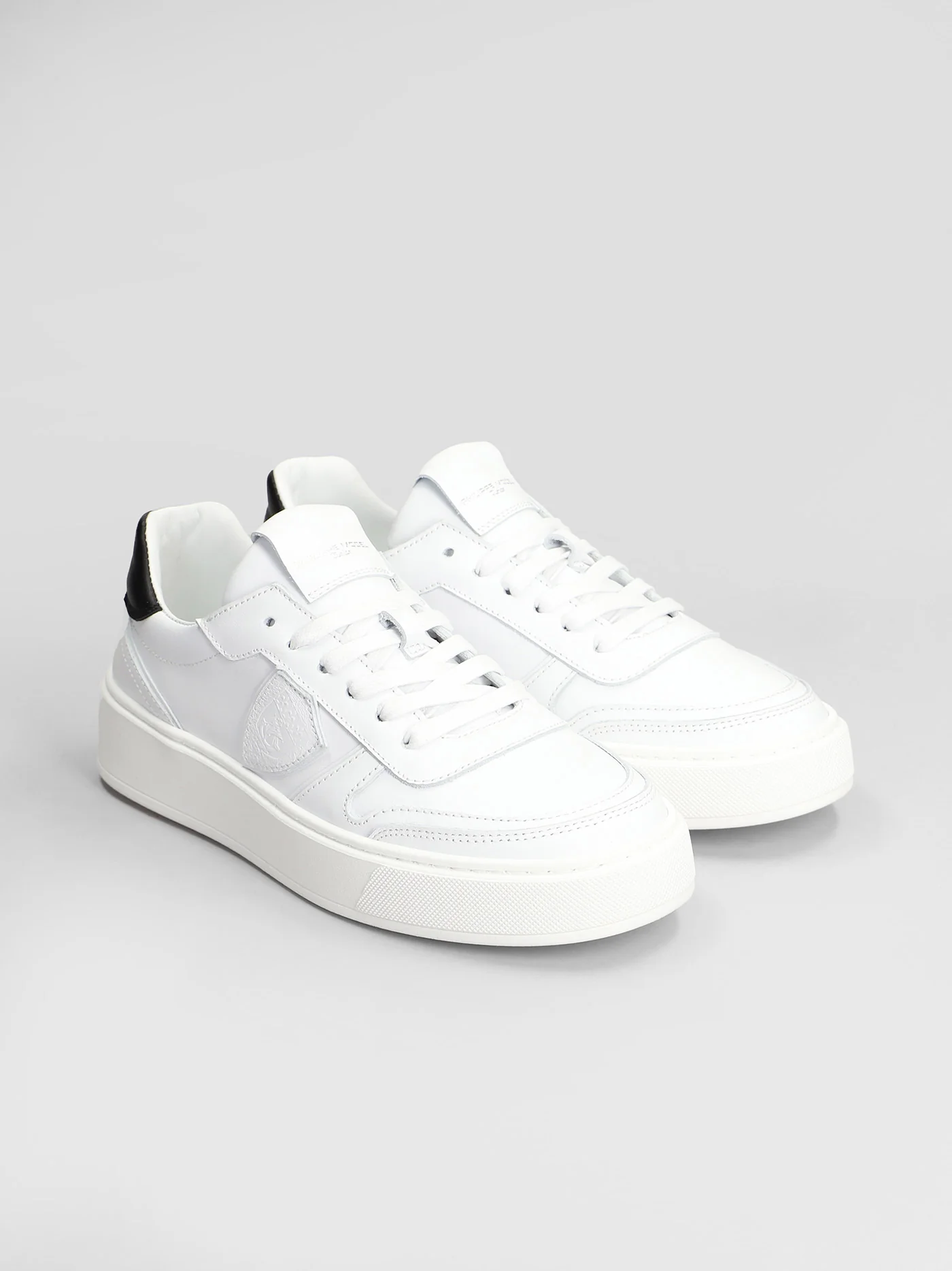 Nice Sneakers in white leather - Image 2