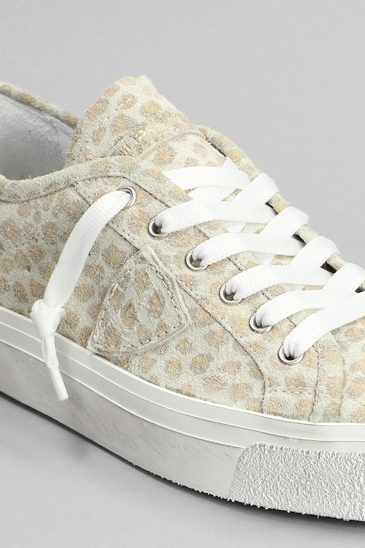 Paris Haute Low Sneakers in beige suede - Image 5