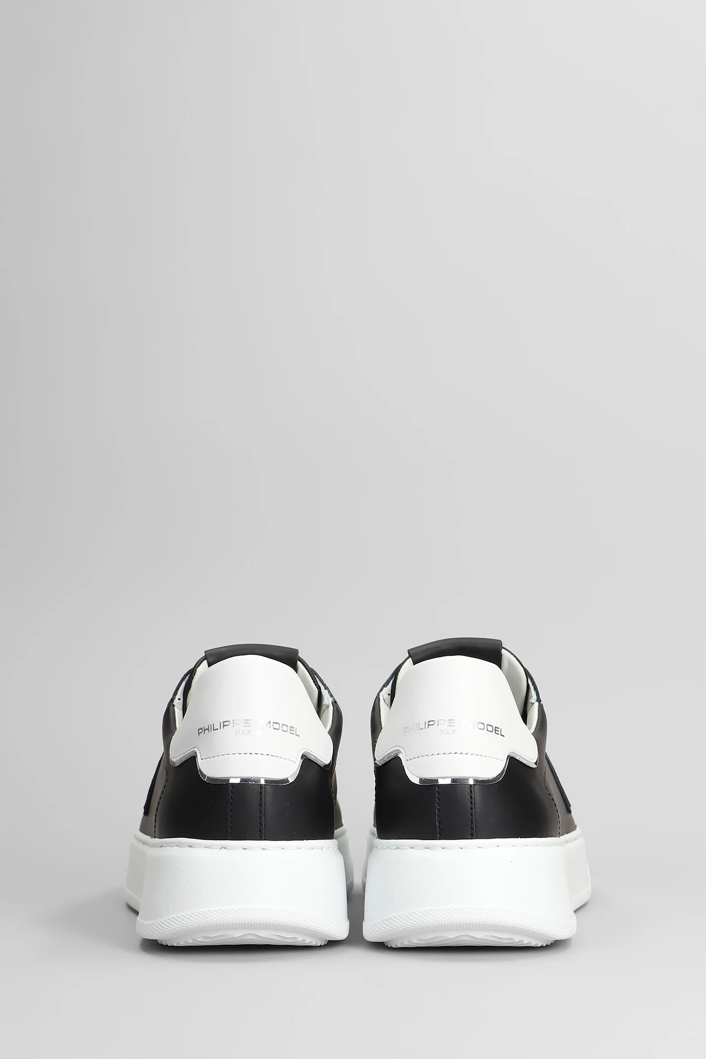 Temple Low Sneakers in black leather - Image 4