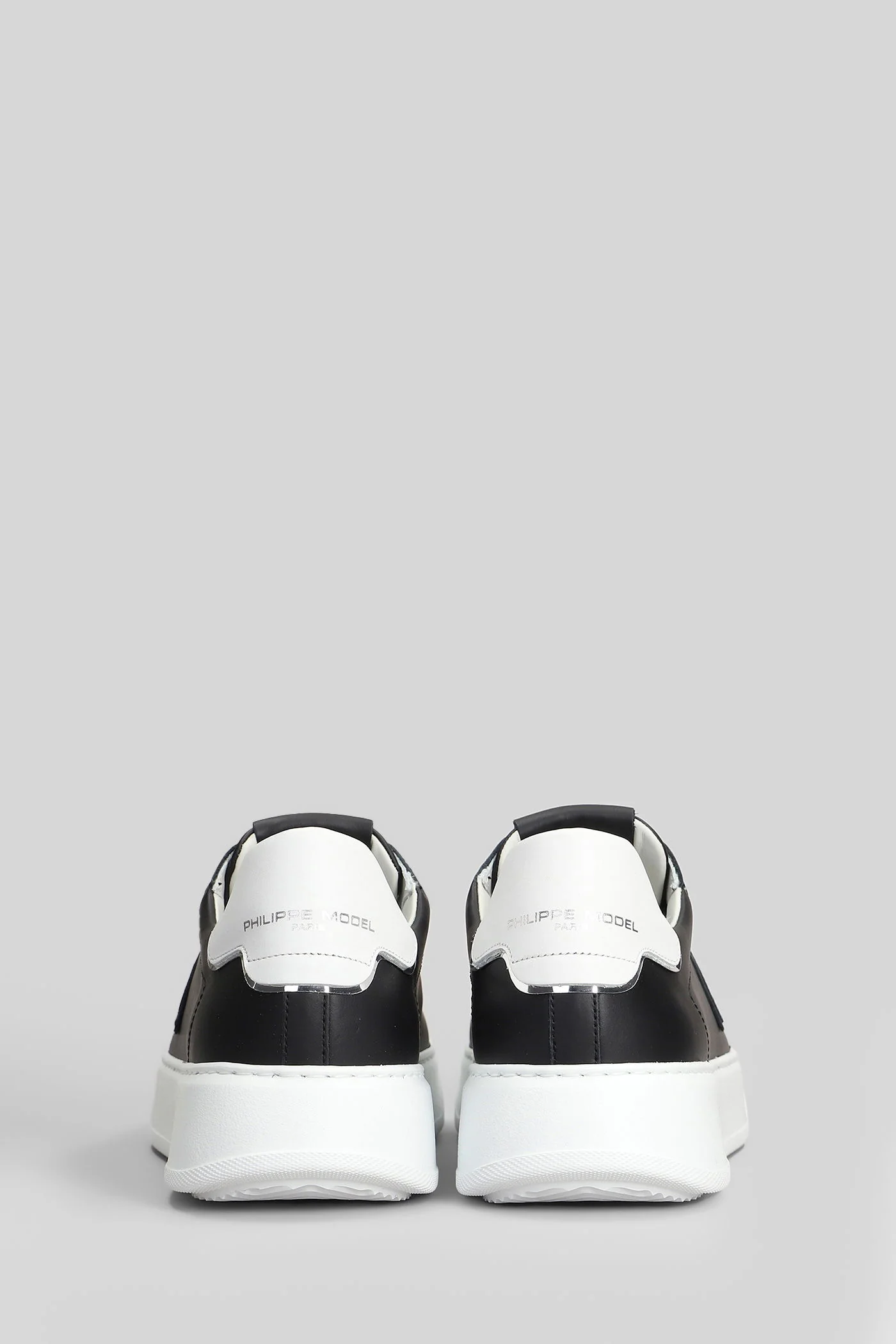 Temple Low Sneakers in black leather - Image 4