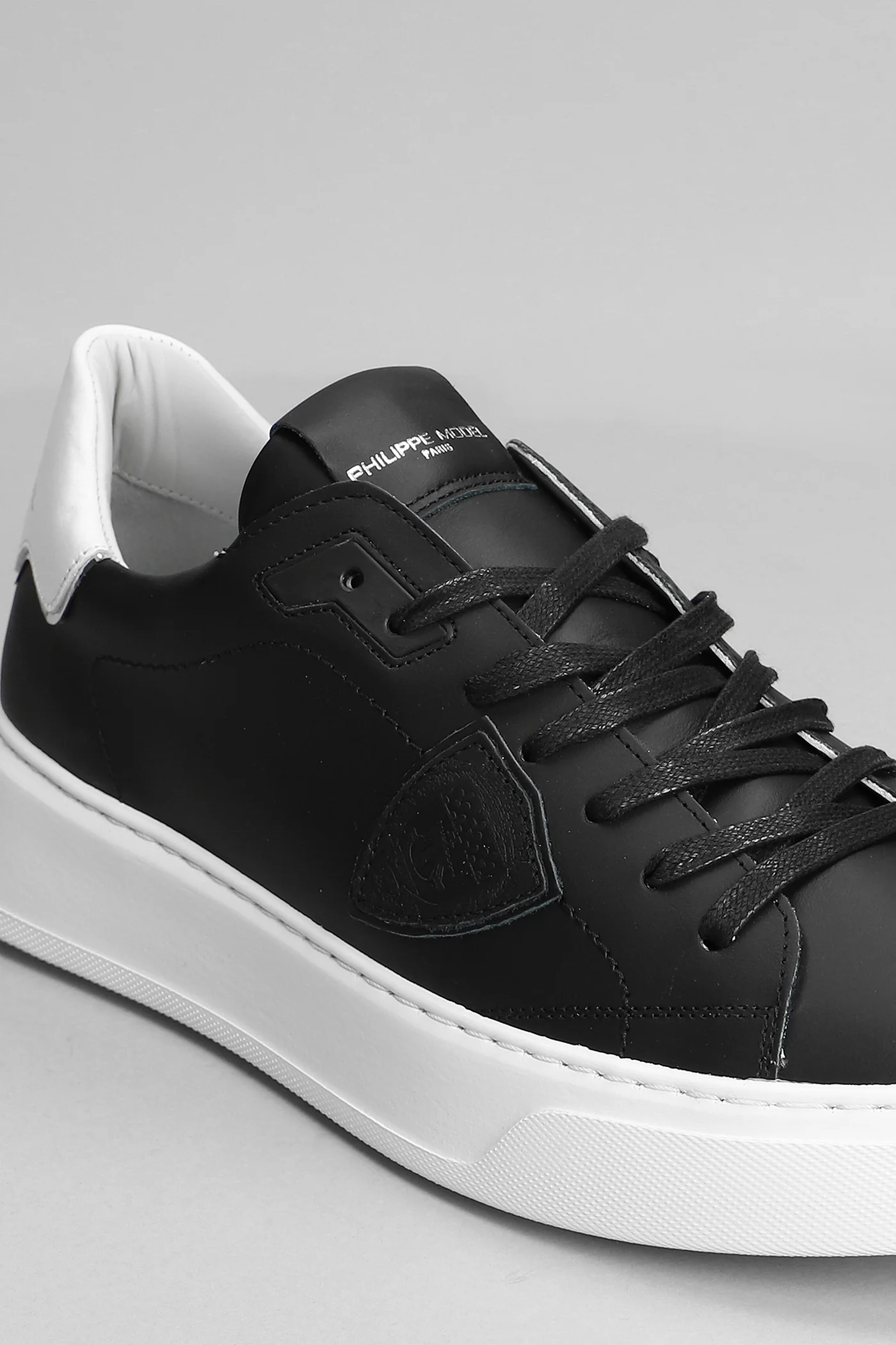 Temple Sneakers in black leather - Image 5