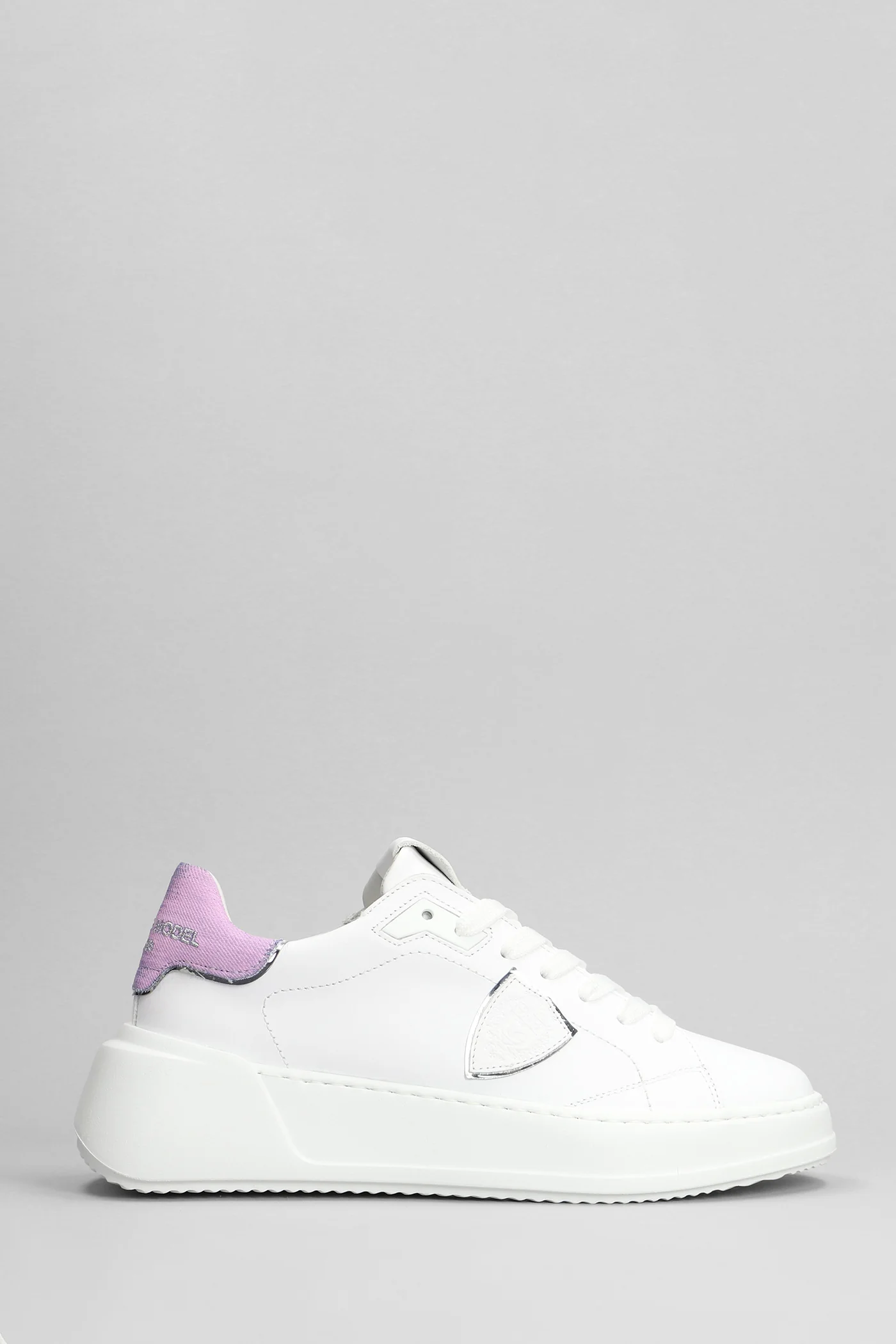 Tres Temple Low Sneakers in white leather