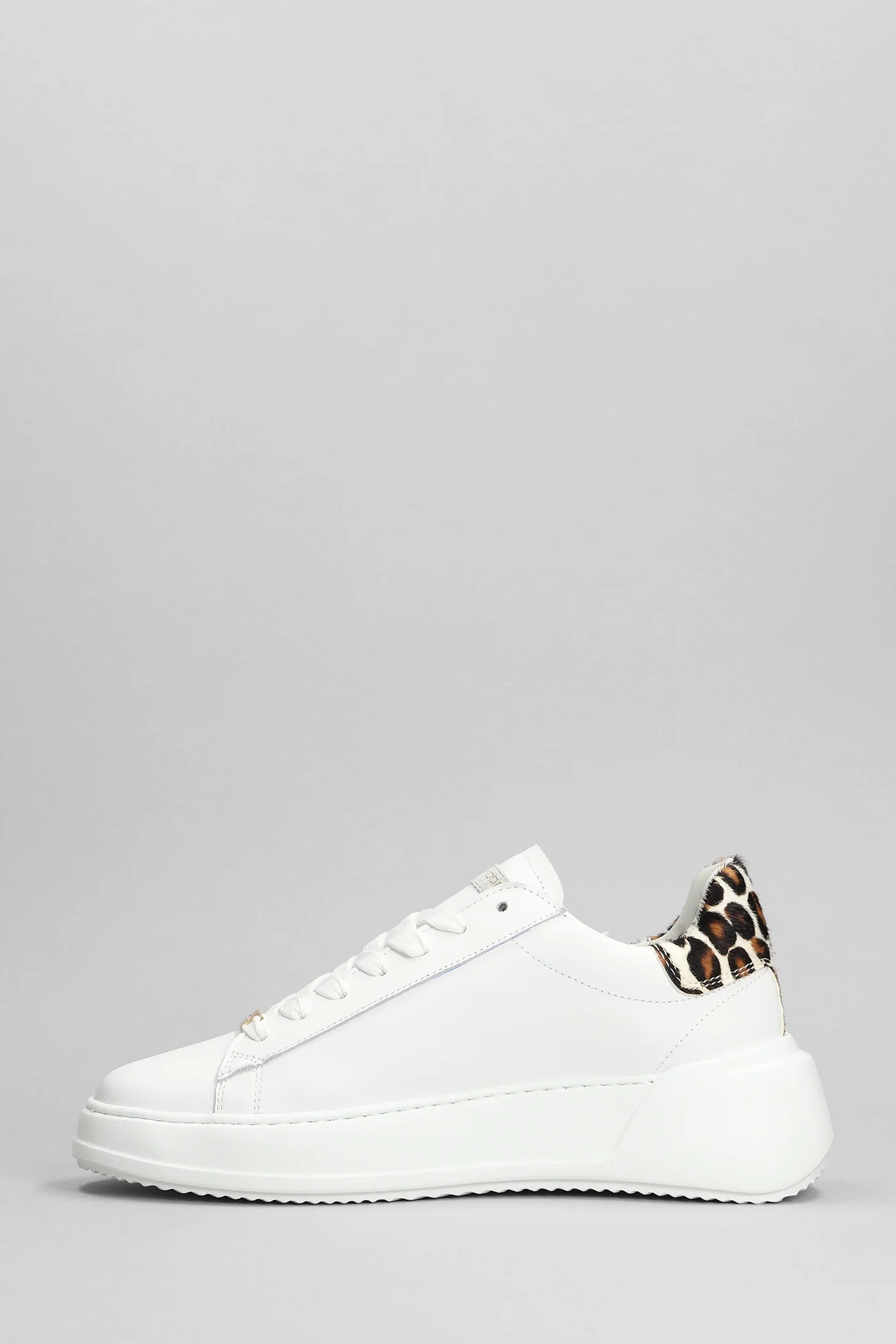 Tres Temple Low Sneakers in white leather - Image 3