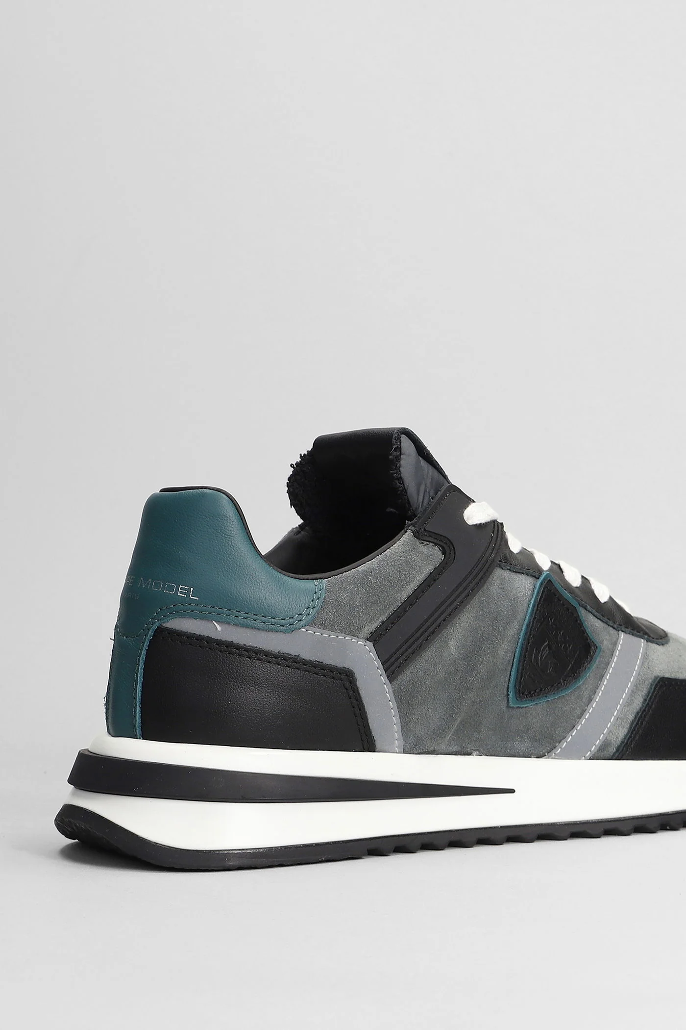 Trop 2.1 Low Sneakers in black suede and leather - Image 5