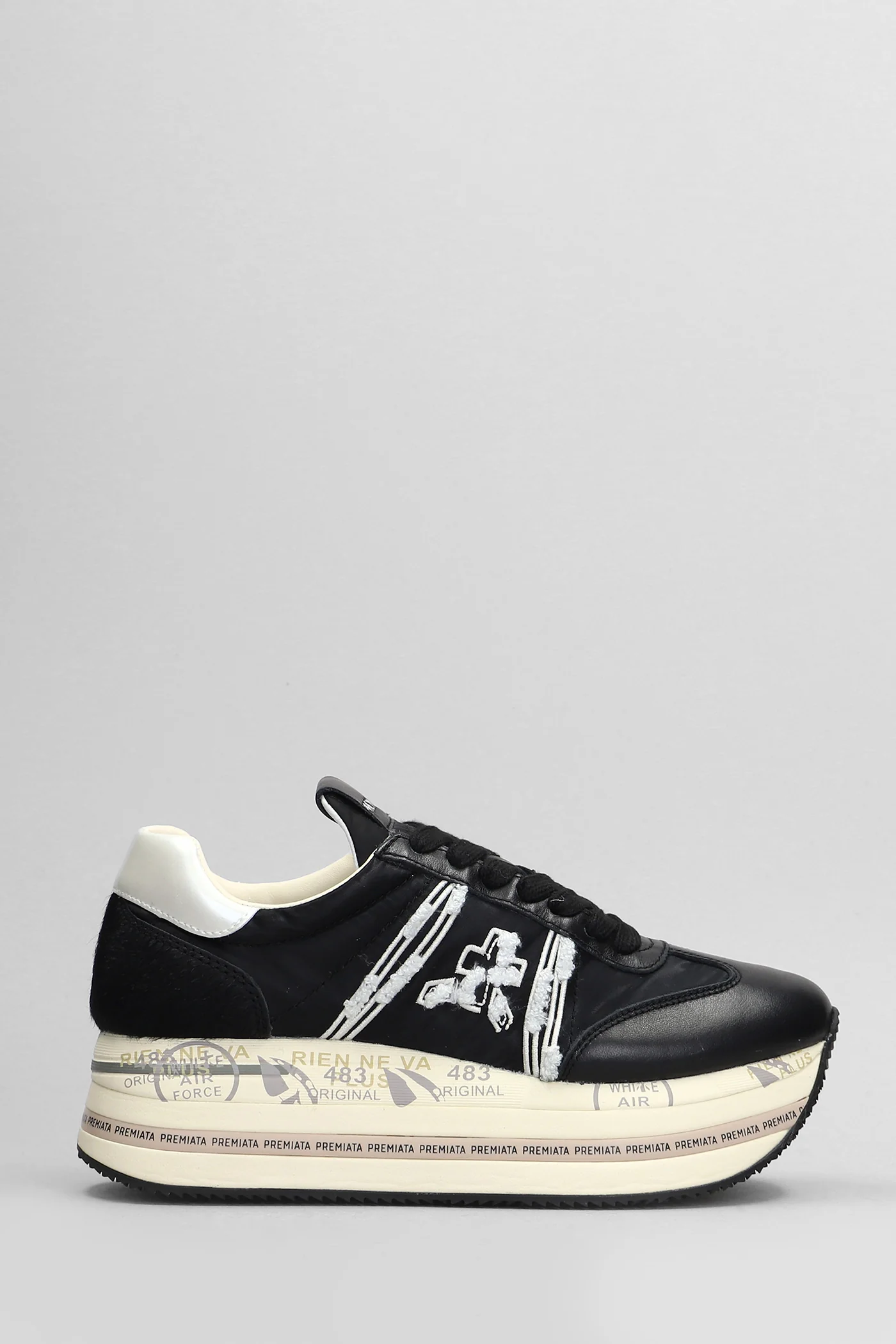 Beth Sneakers in black leather and fabric