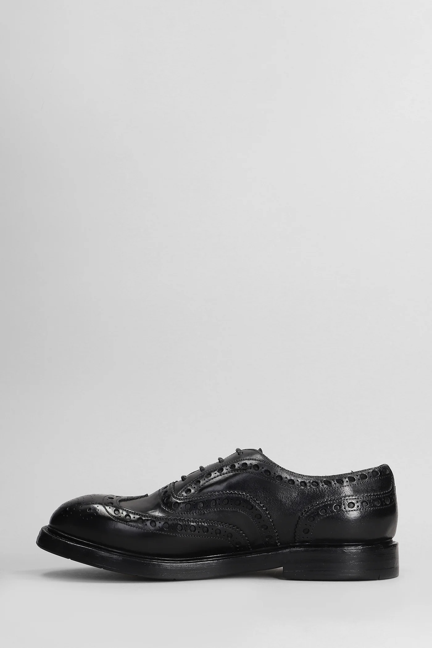 Lace up shoes in black leather - Image 48