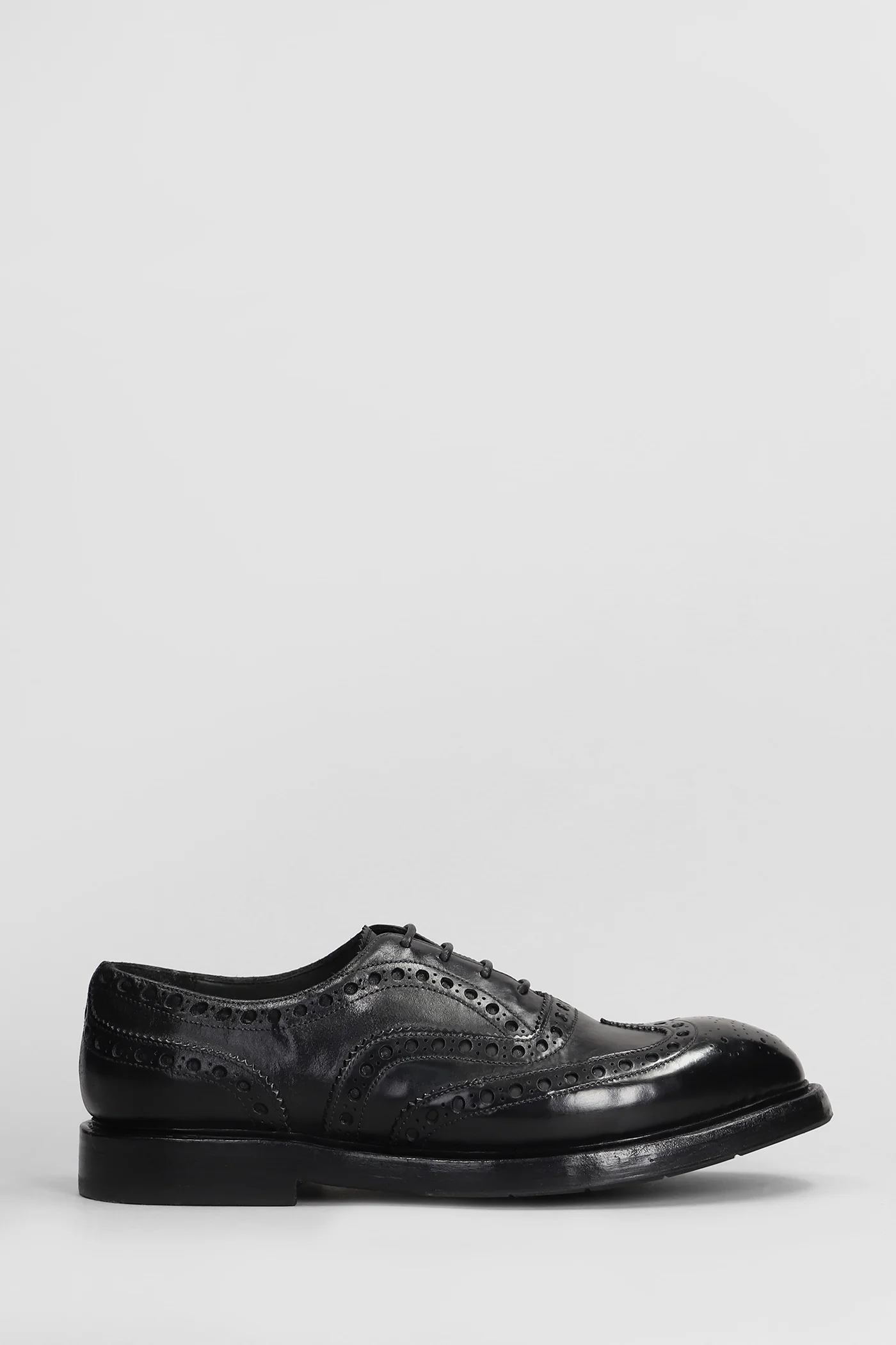 Lace up shoes in black leather - Image 6