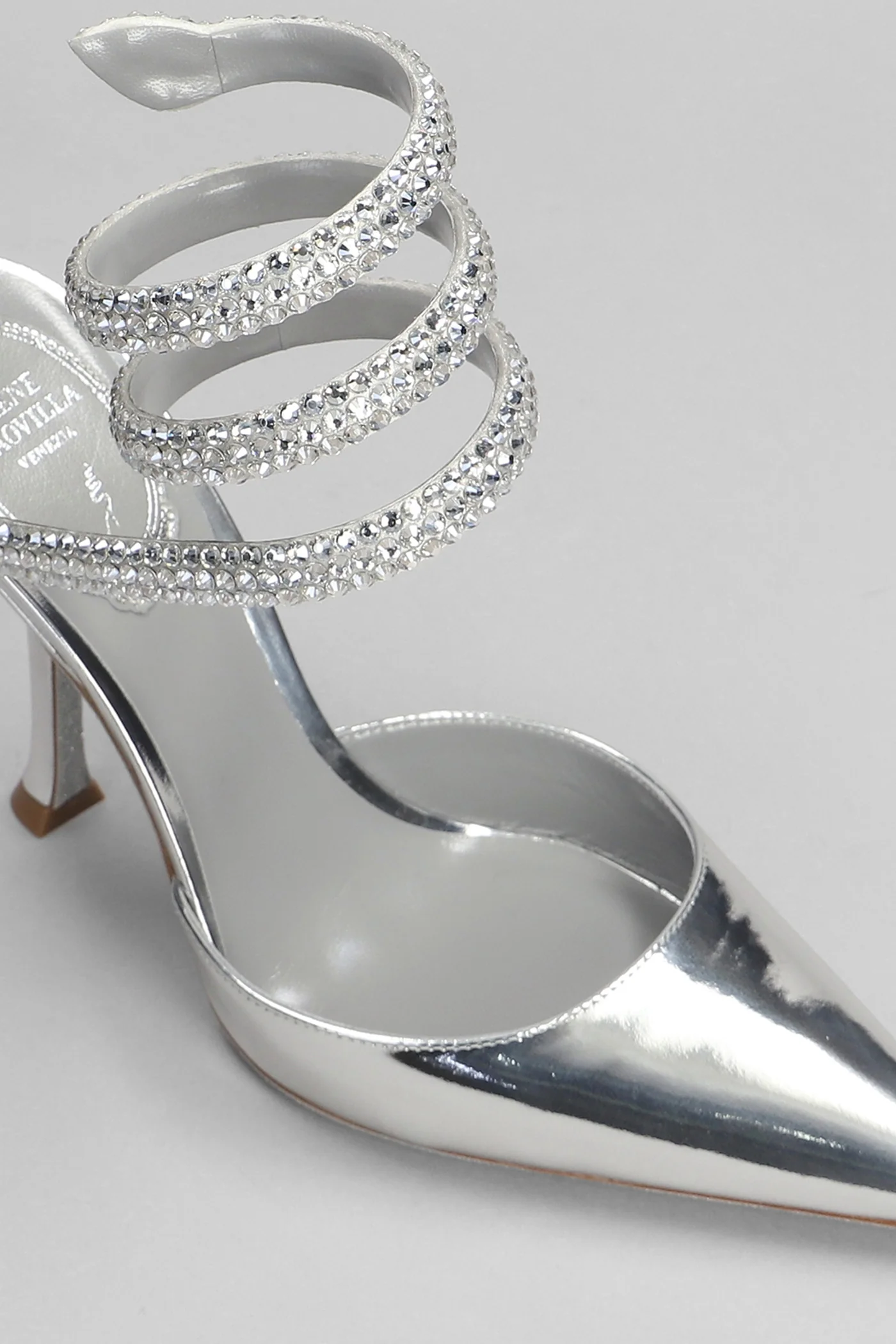 Cleo Pumps in silver patent leather - Image 5