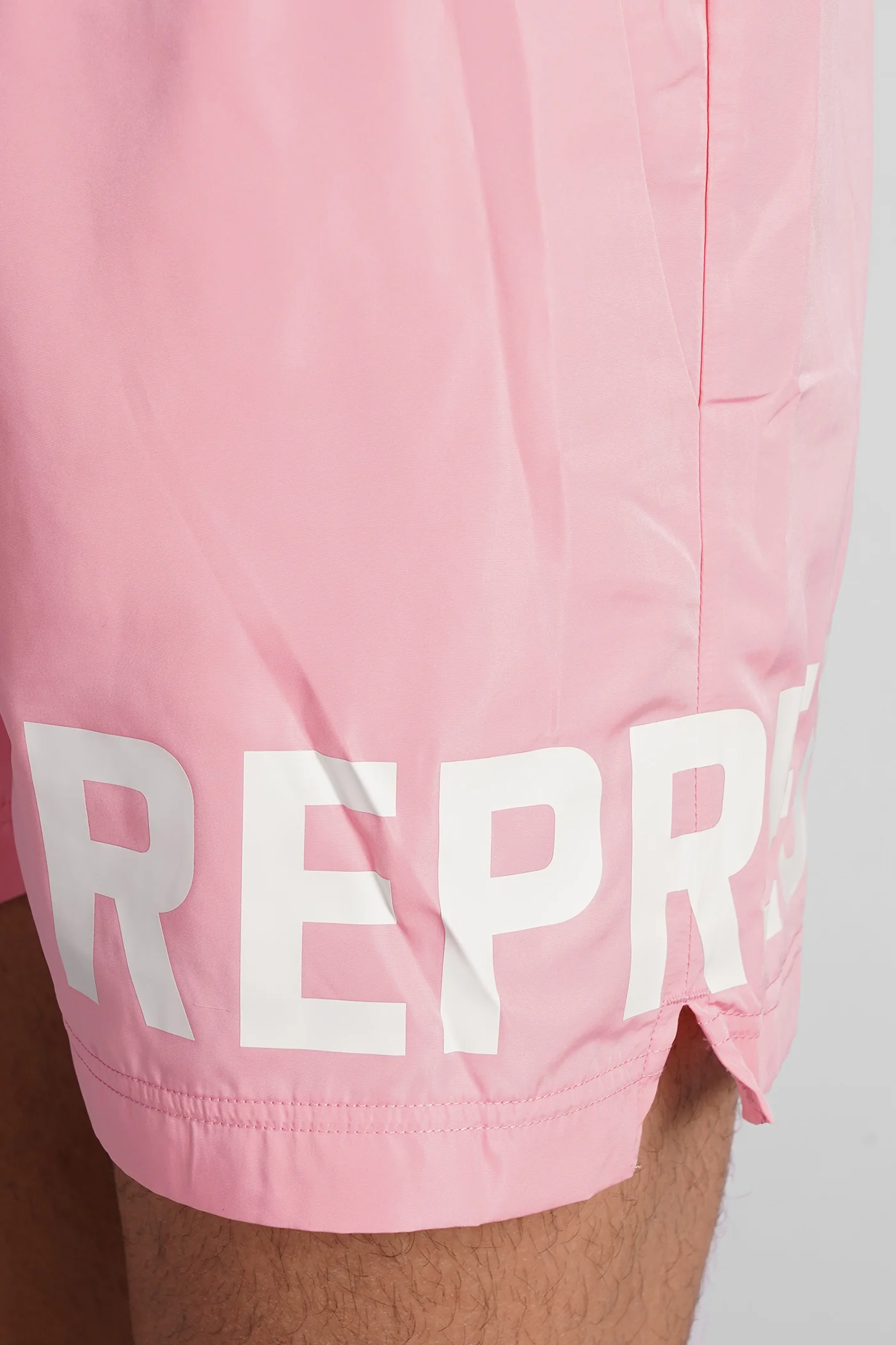 Beachwear in rose-pink polyester - Image 4