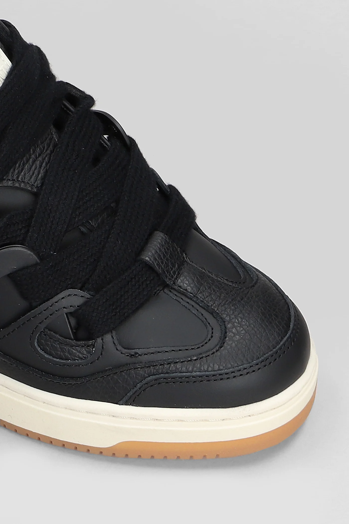 Bully Sneakers in black leather - Image 5
