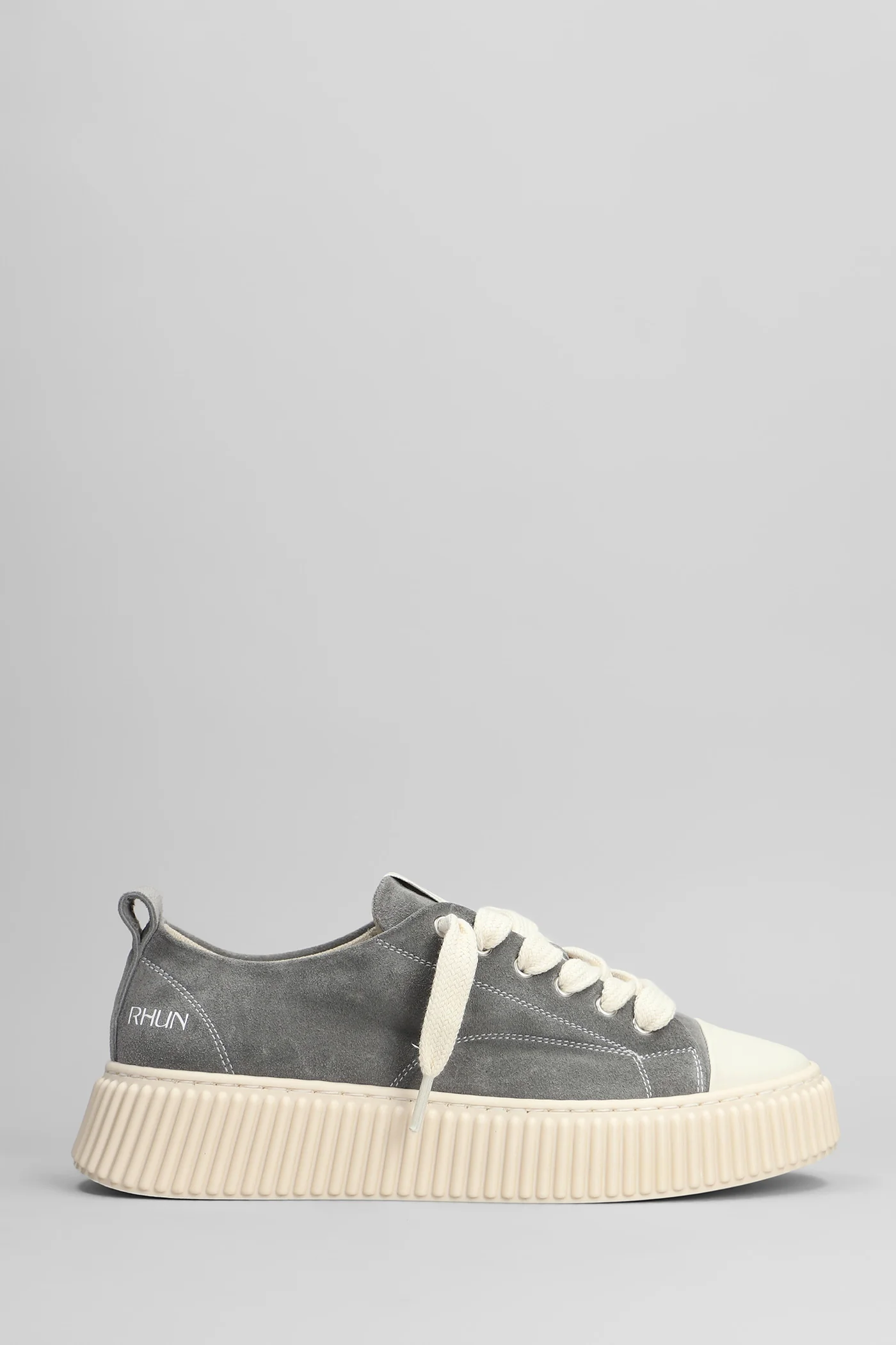 Suede Sneakers in grey suede