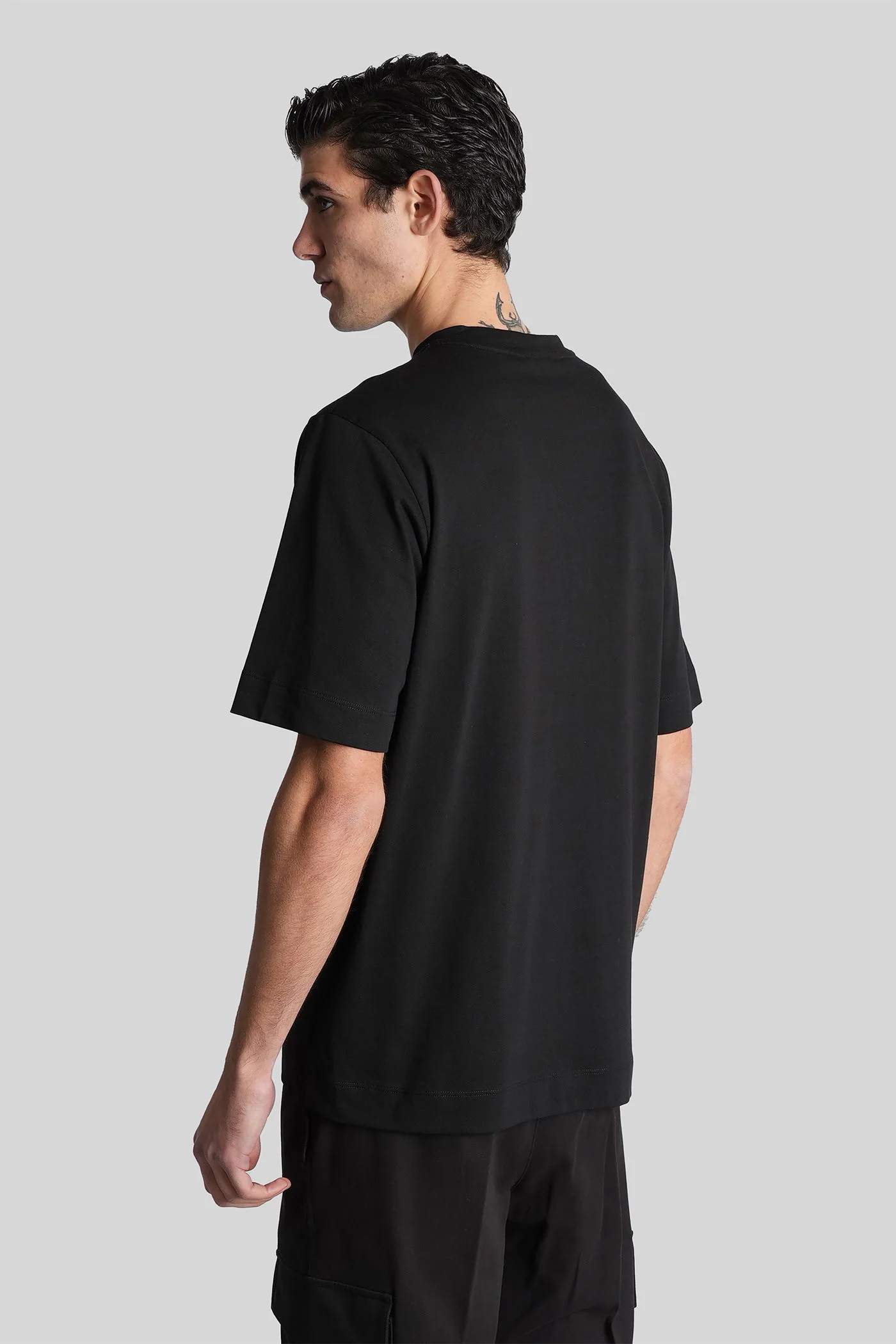 T-Shirt in black cotton - Image 3