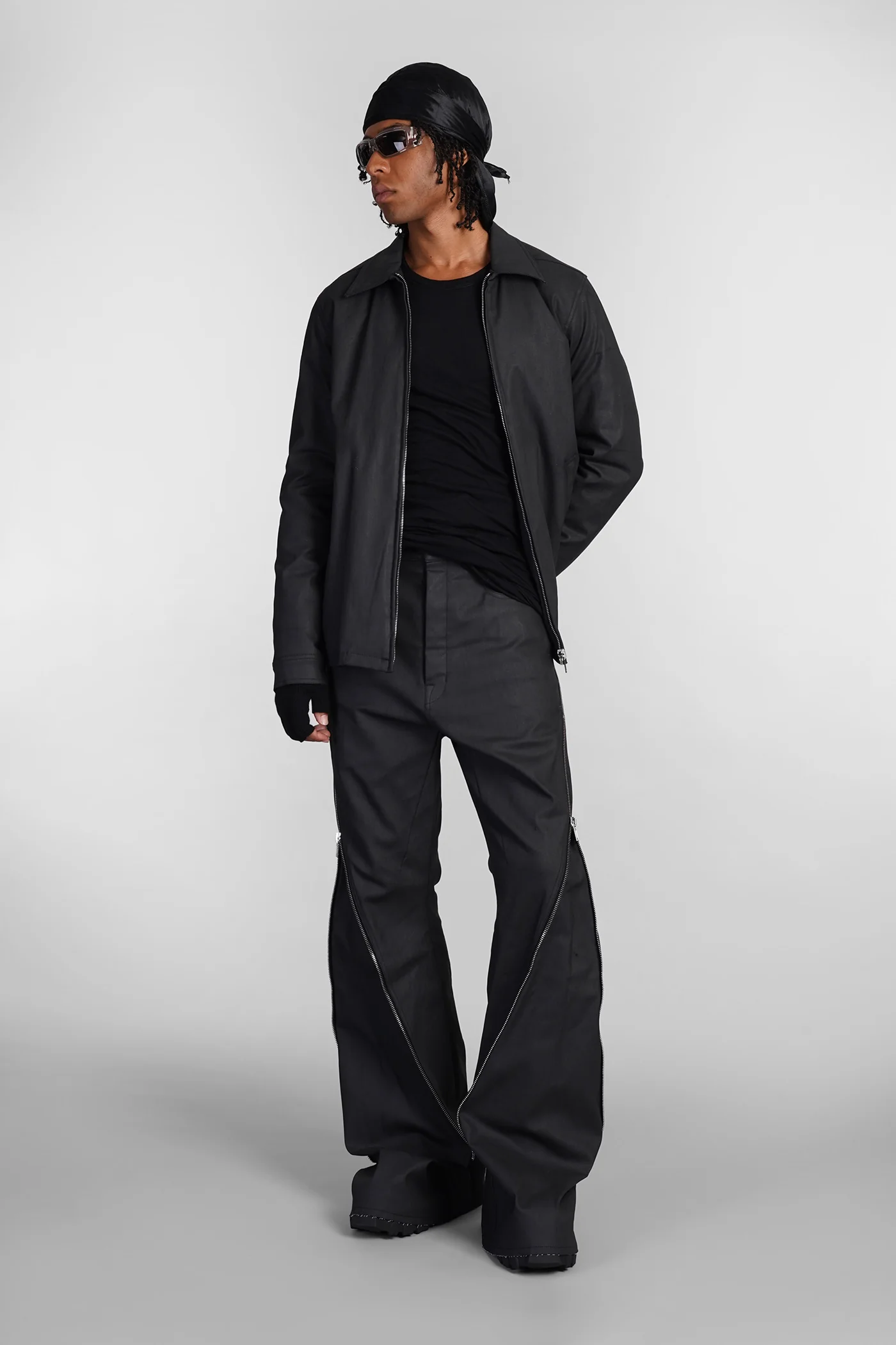 Bolan banana Jeans in black cotton - Image 2