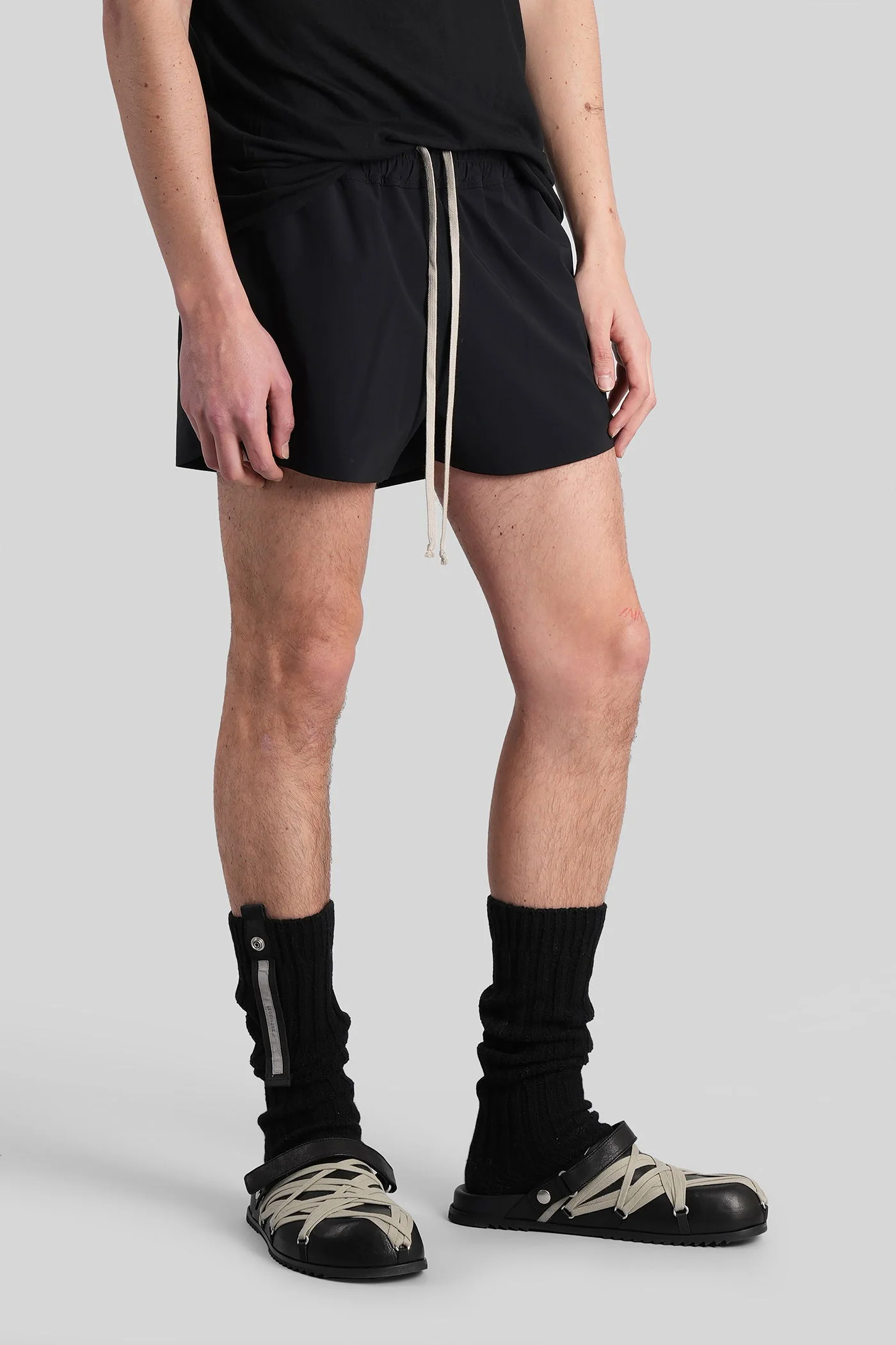 Boxer swimmer Beachwear in black polyamide - Image 4