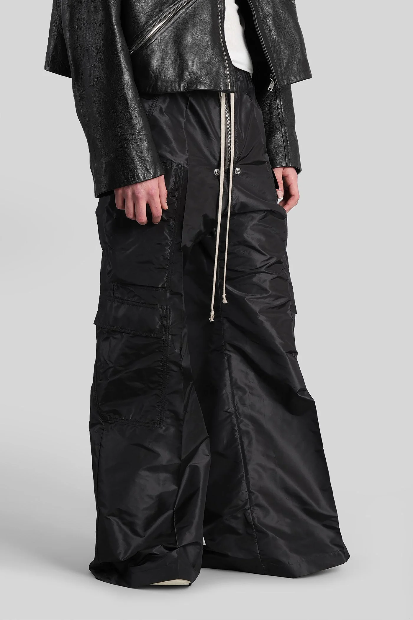 Cargobelas Pants in black silk - Image 4