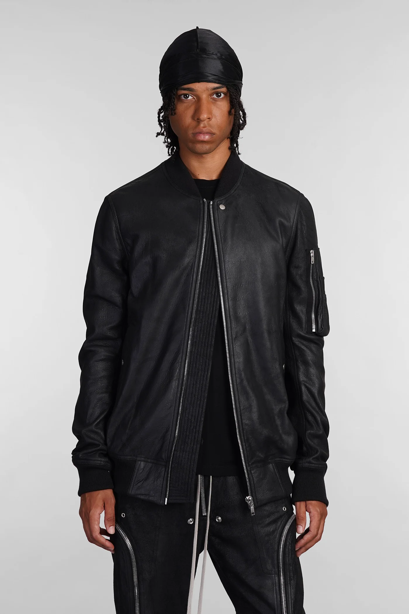 Classic flight Bomber Jacket in black leather