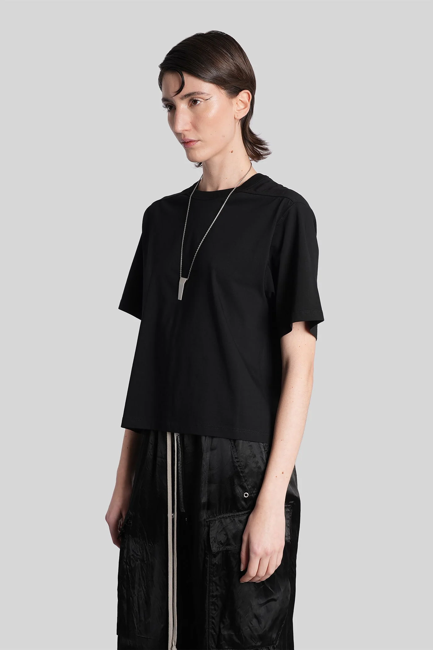 Cropped brad t T-Shirt in black cotton - Image 4