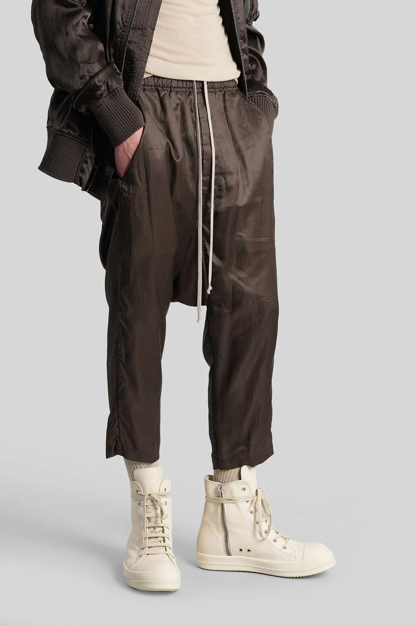 Drawstring cropped Pants in grey polyamide polyester - Image 4
