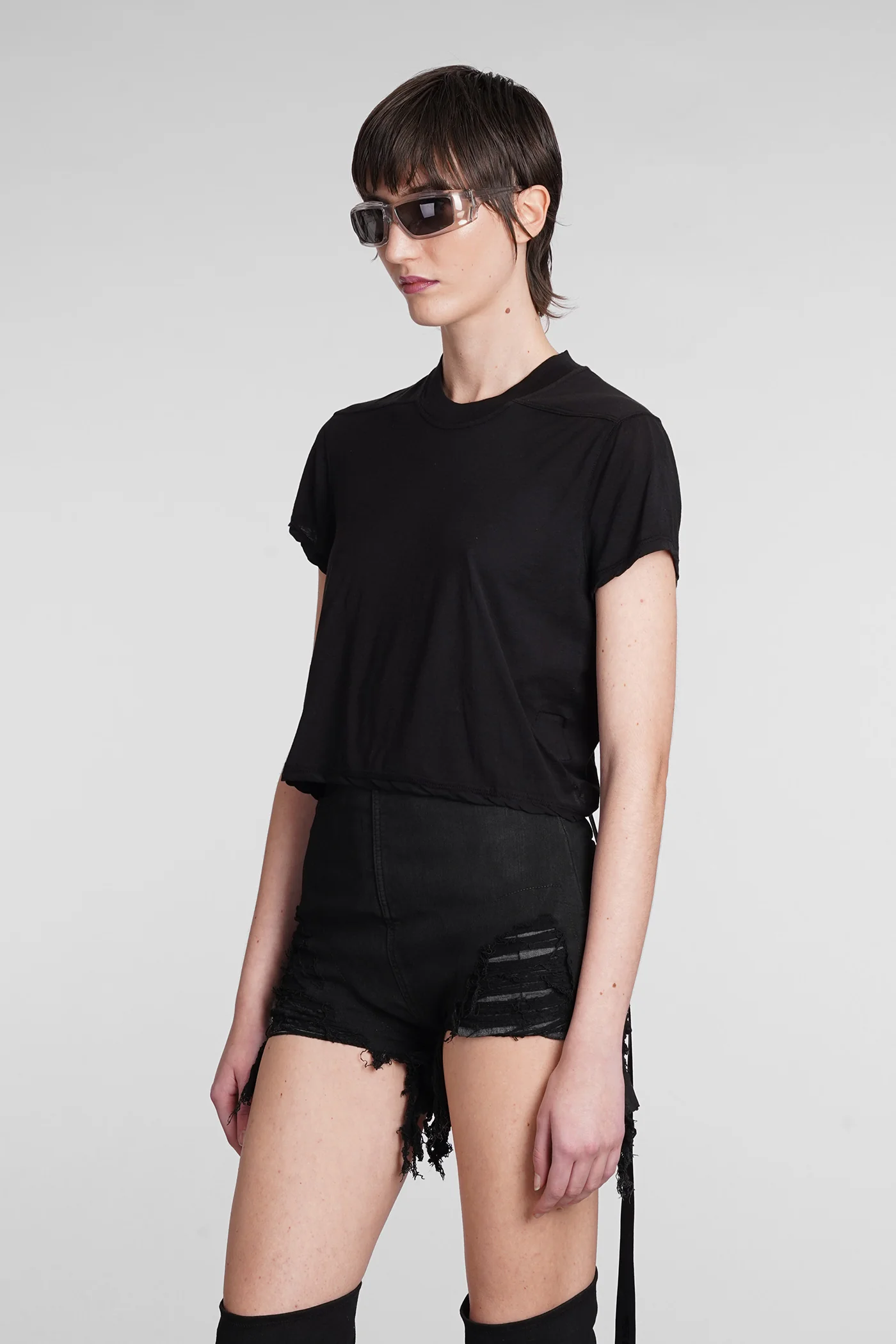 Level t T-Shirt in black cotton - Image 4