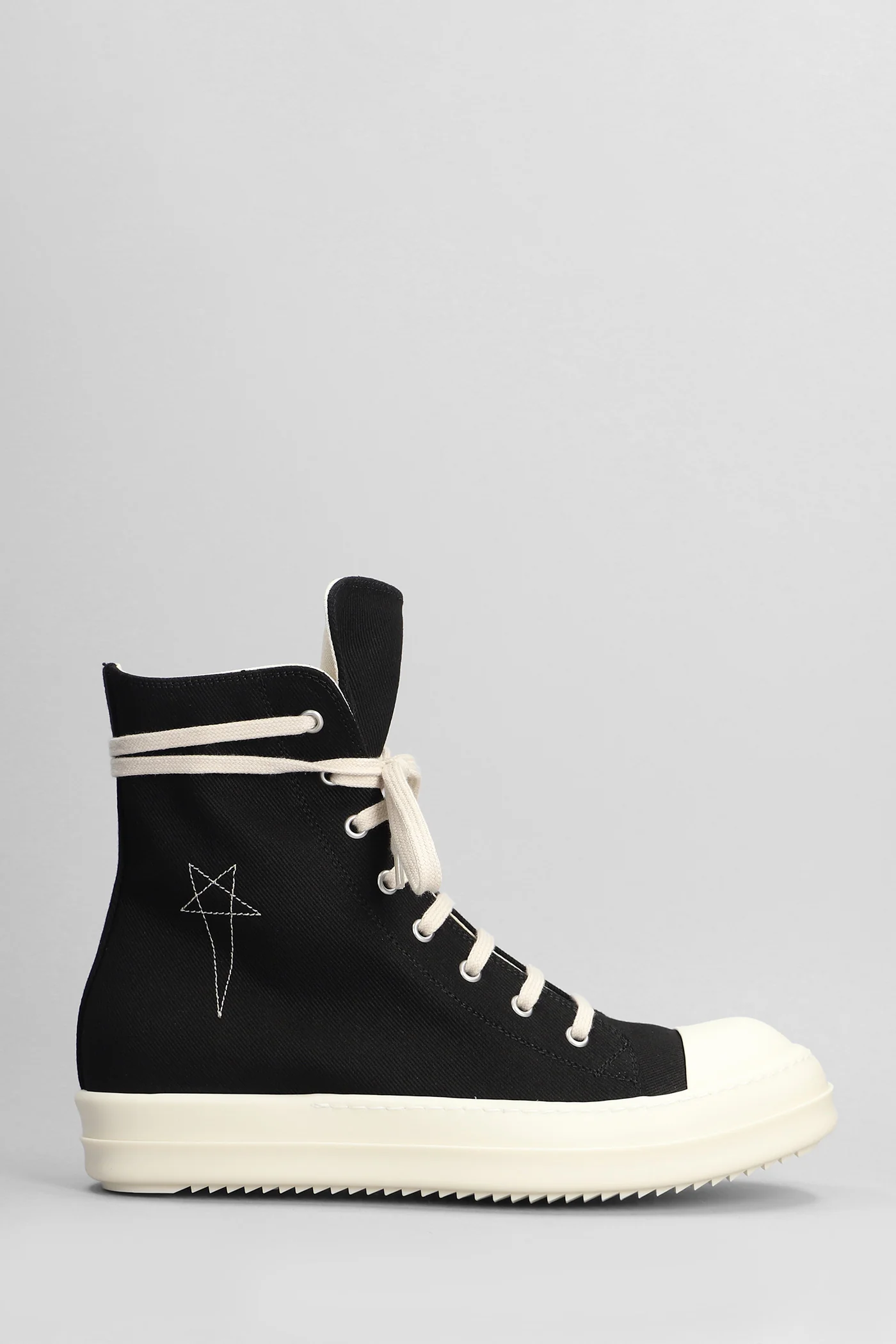 Sneaks Sneakers in black cotton