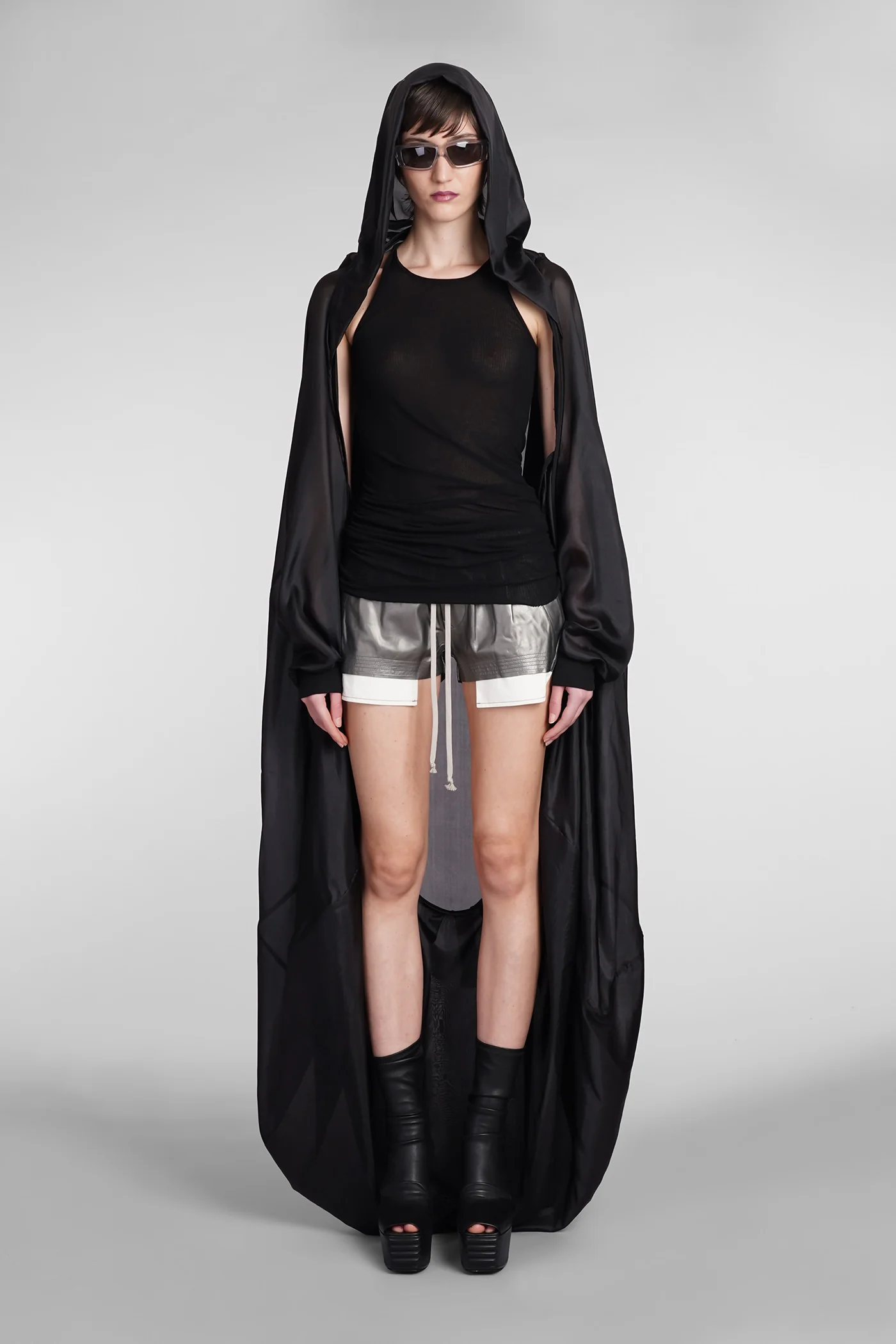Hooded bubble Cape in black silk