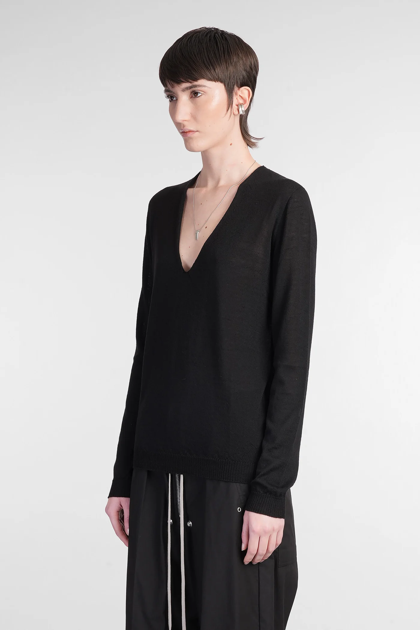 V neck pull Knitwear in black wool - Image 4