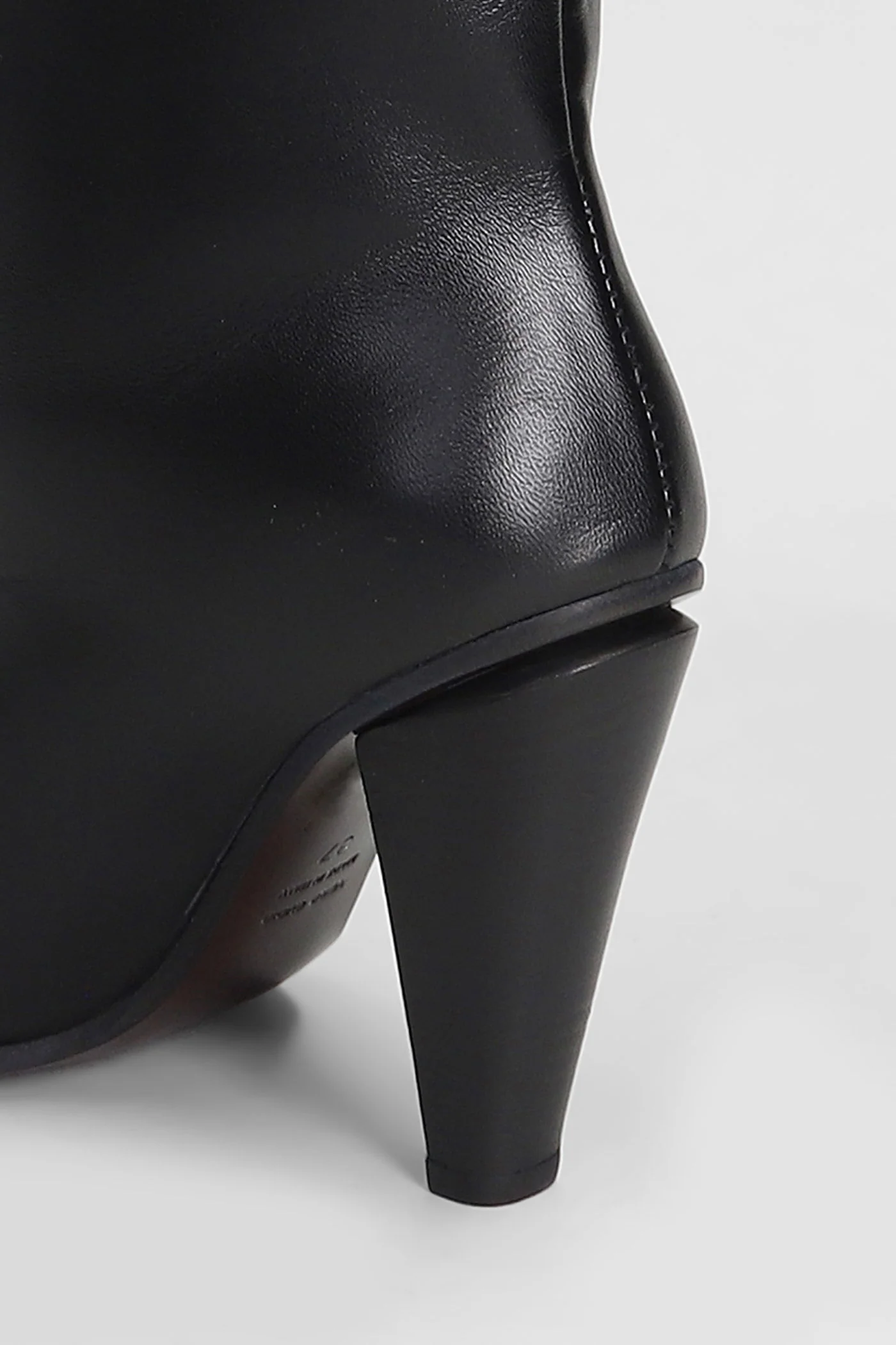Uriel High heels boots in black leather - Image 40