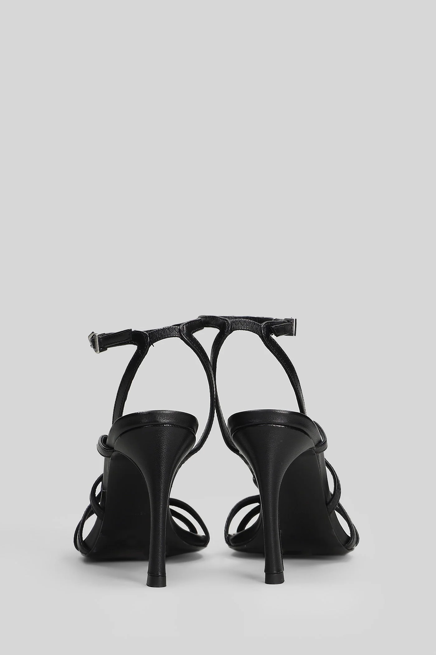 Sandals in black leather - Image 4