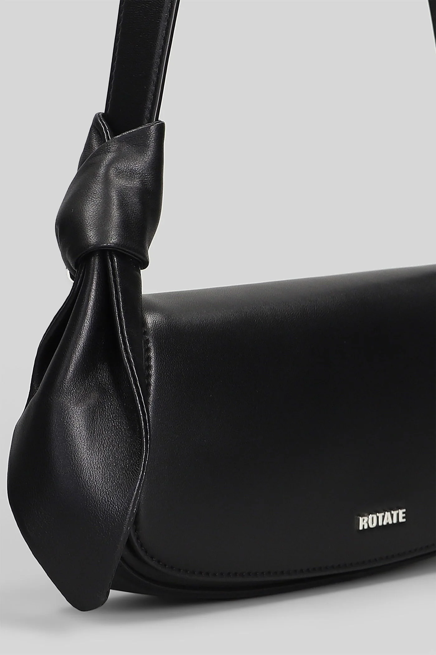 Shoulder bag in black leather - Image 4