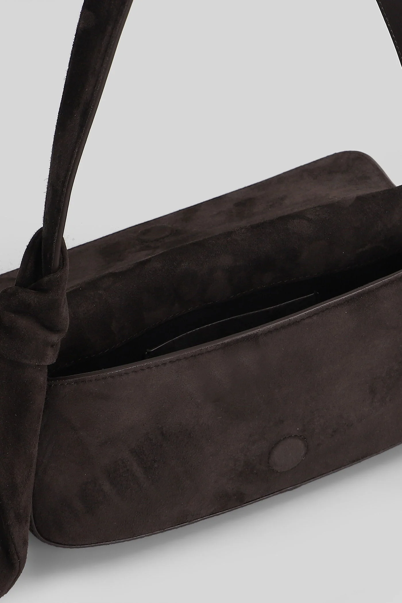 Shoulder bag in brown leather - Image 4