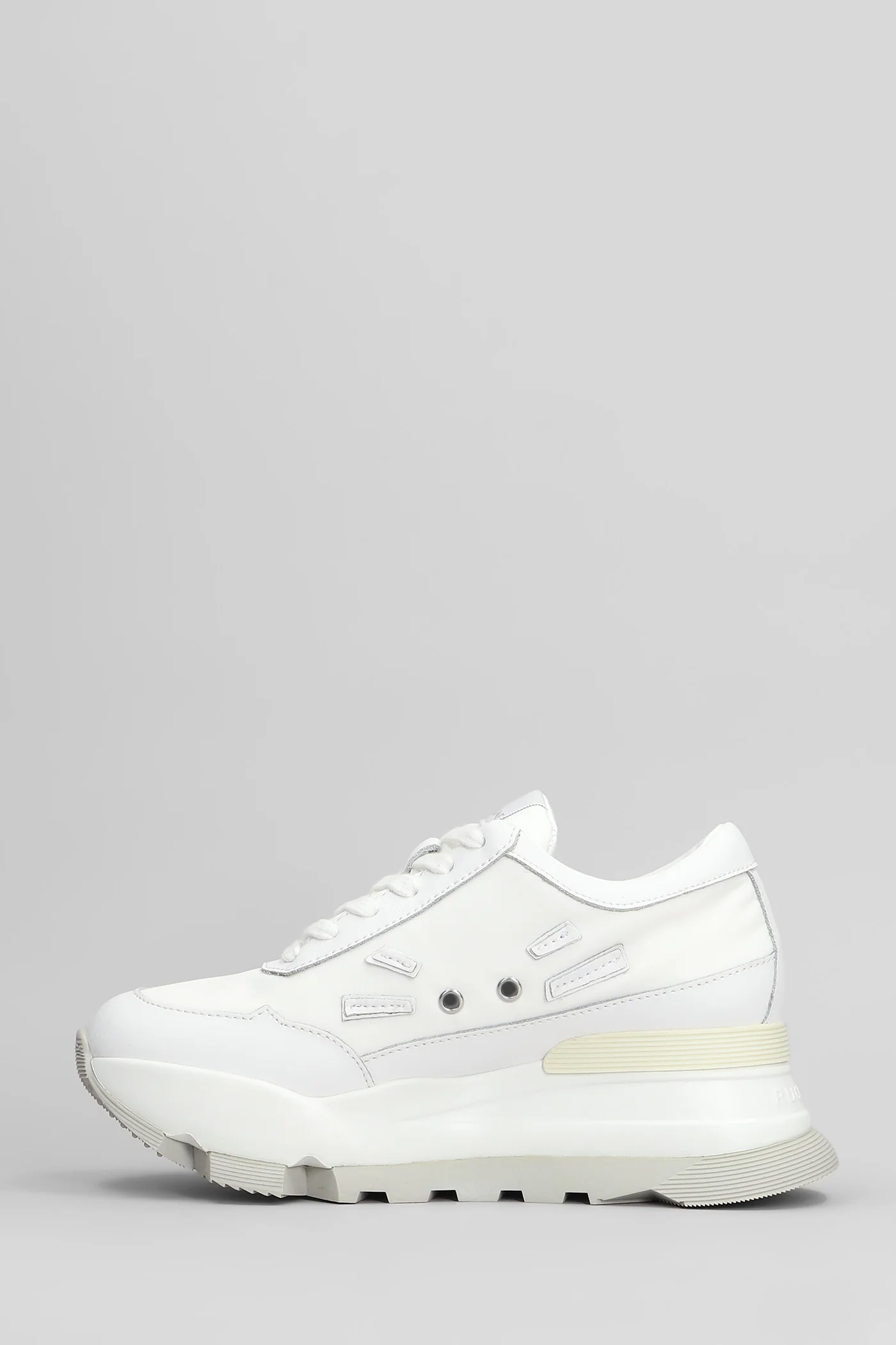 Aki Sneakers in white leather and fabric - Image 3