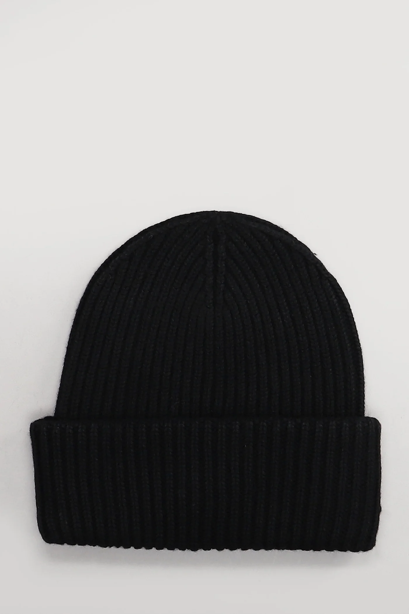 Berry w Hats in black wool - Image 2
