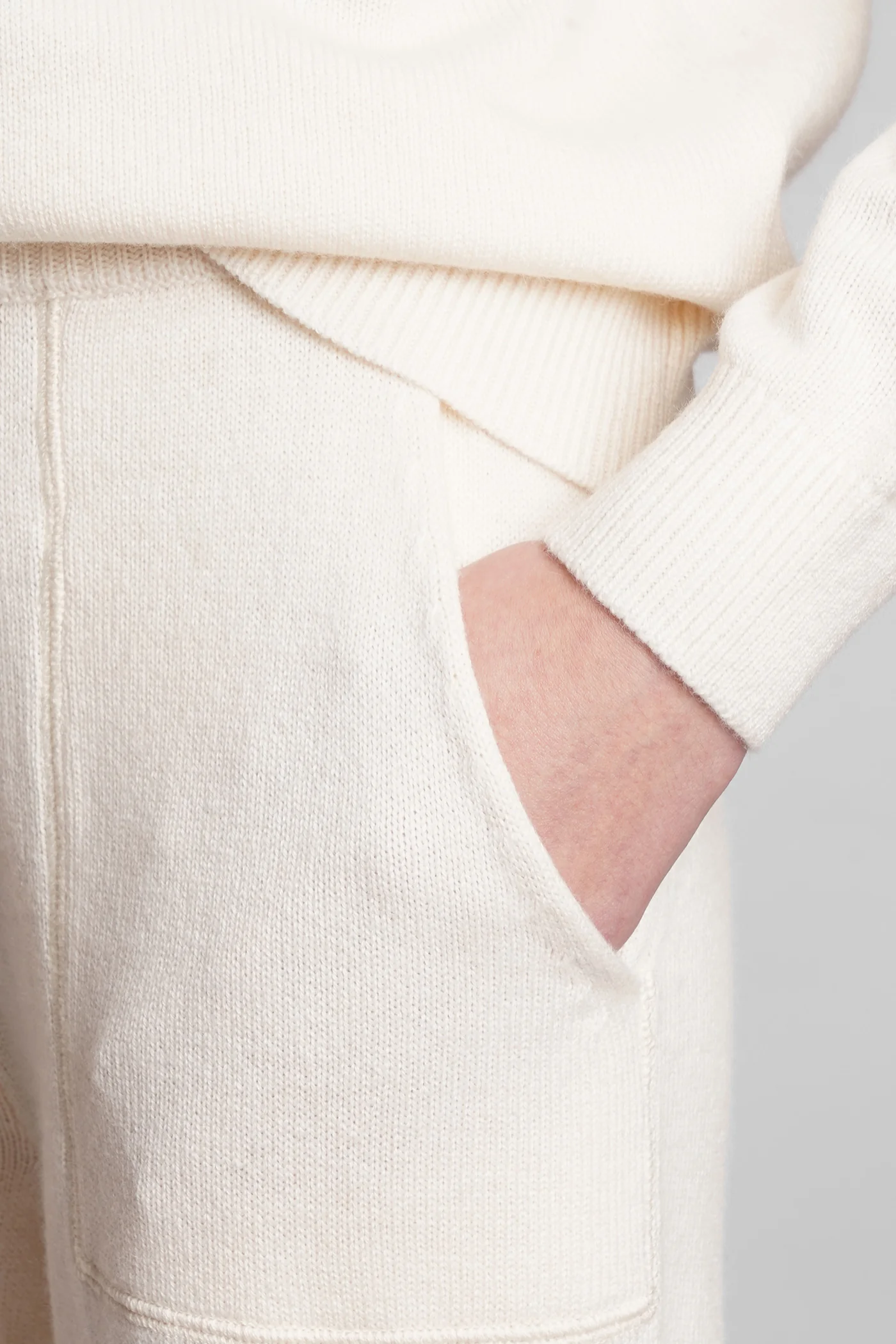 Grenelle Pants in beige wool - Image 5