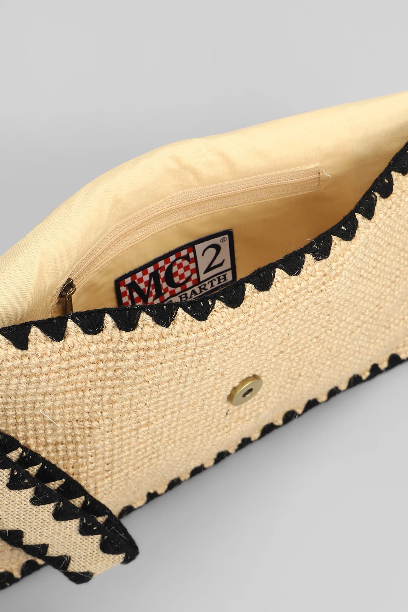 Jute envelope Clutch in beige raffia - Image 4