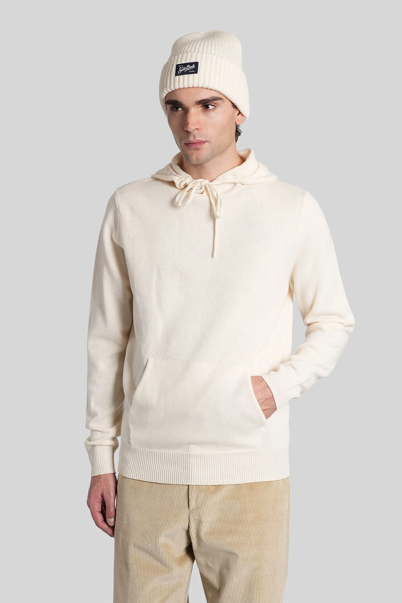 Mahony Knitwear in beige wool