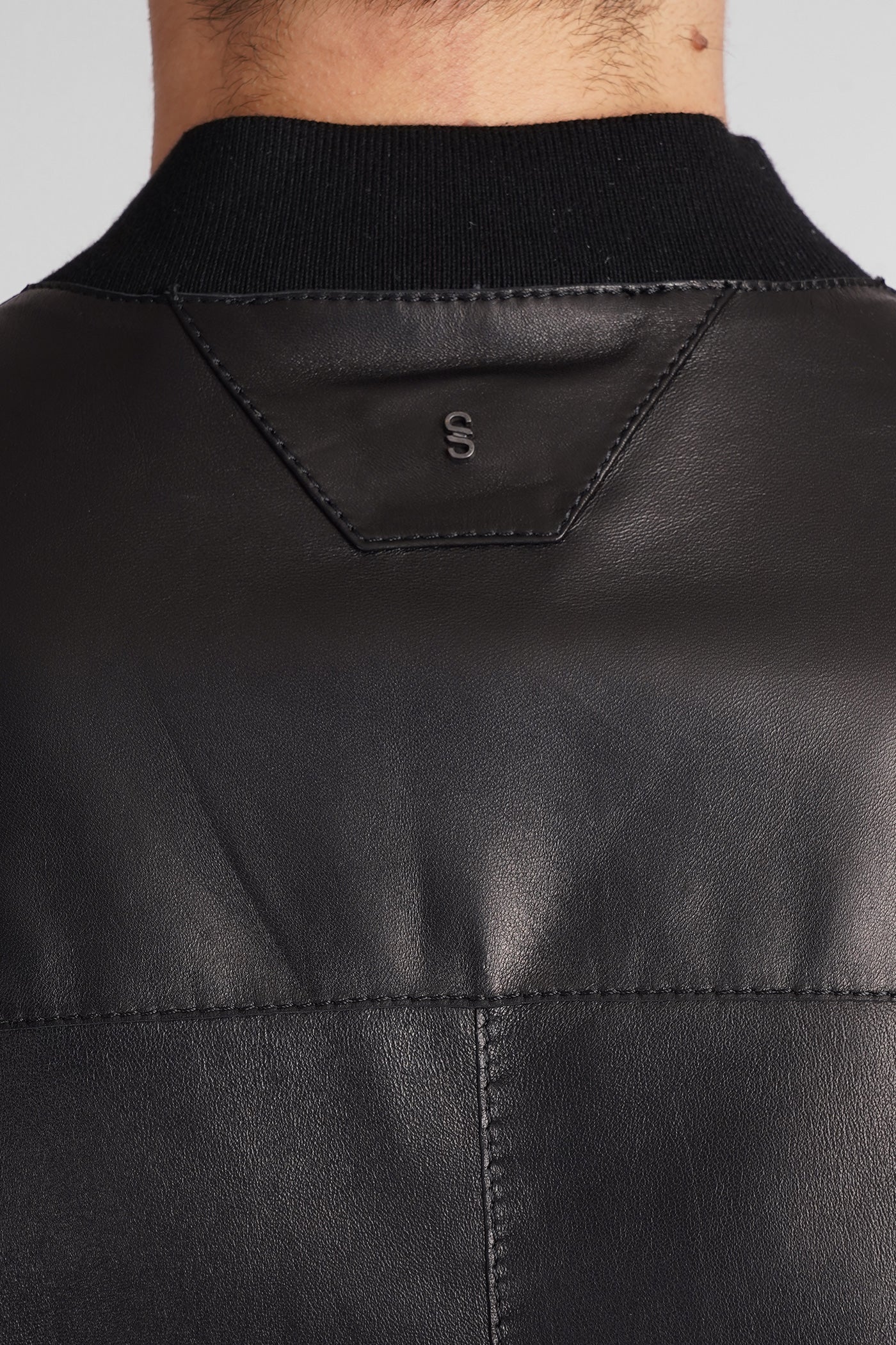 Bomber Jacket in black leather - Image 5