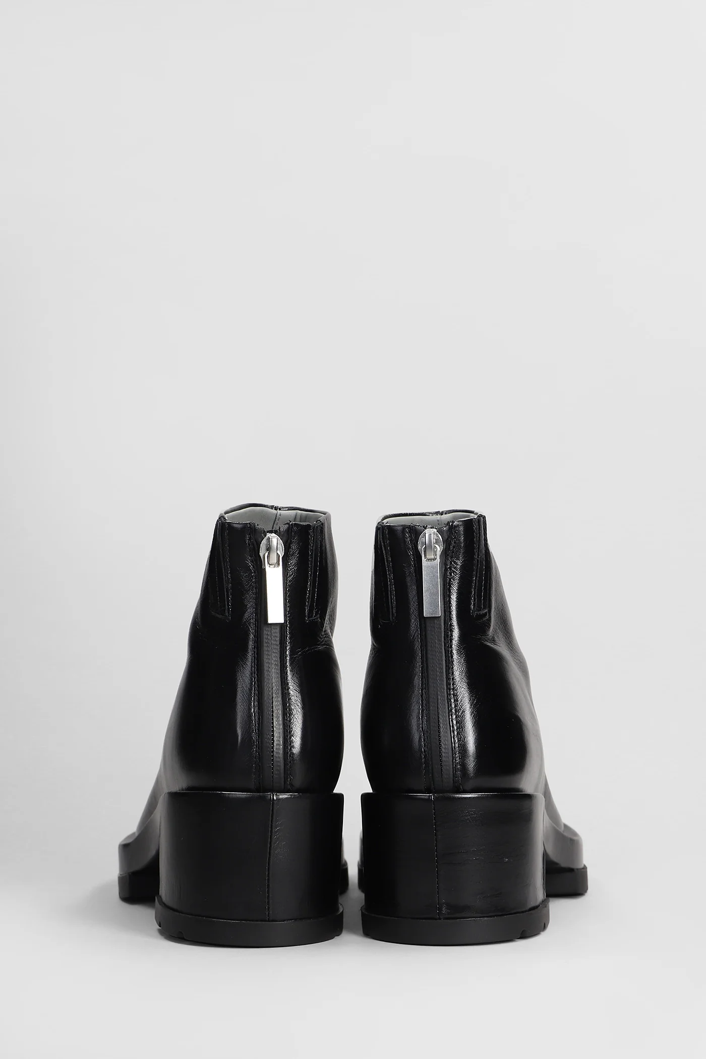 N171 Ankle boots in black leather - Image 4