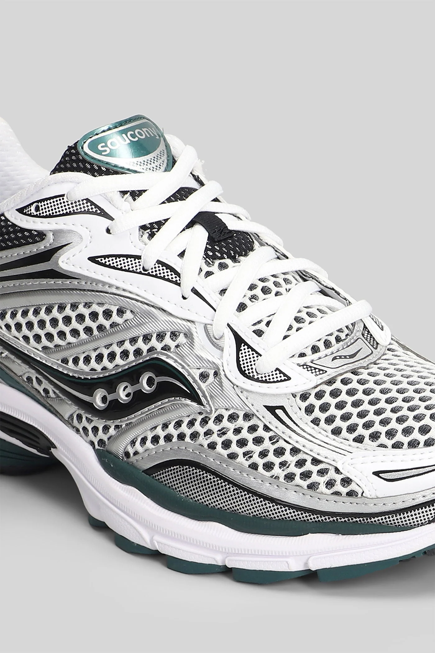 Progrid Omni 9 Sneakers in silver leather and fabric - Image 5