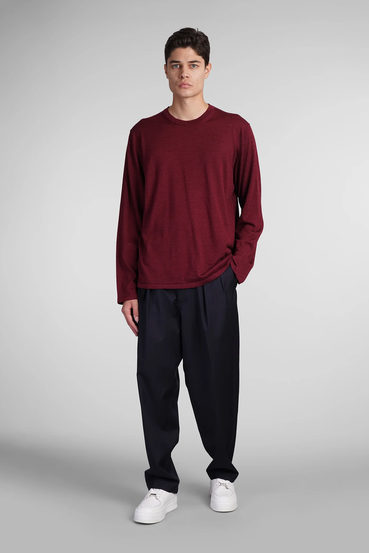 Knitwear in bordeaux wool - Image 2
