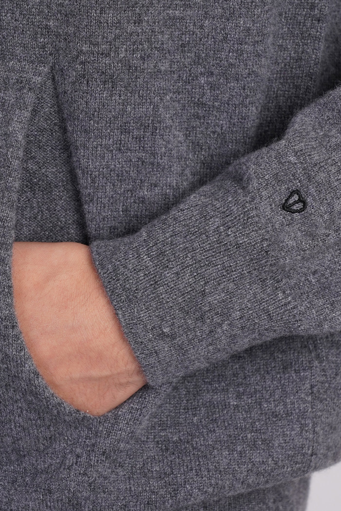 Knitwear in grey cashmere - Image 5