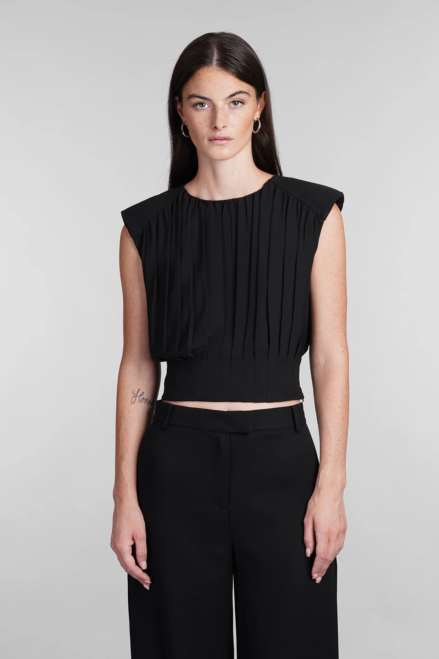 Matilda Topwear in black polyester