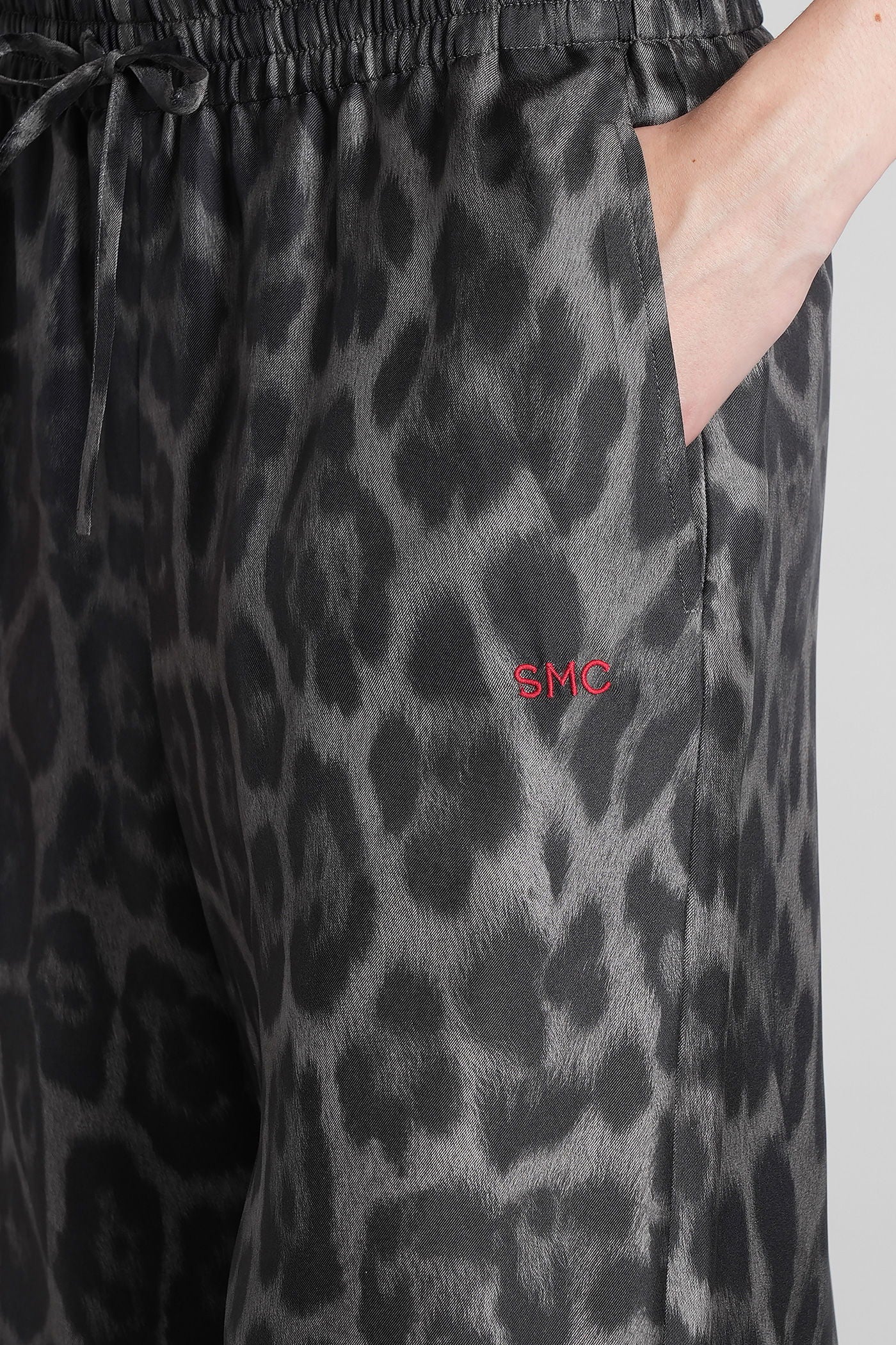 Pants in grey silk - Image 5