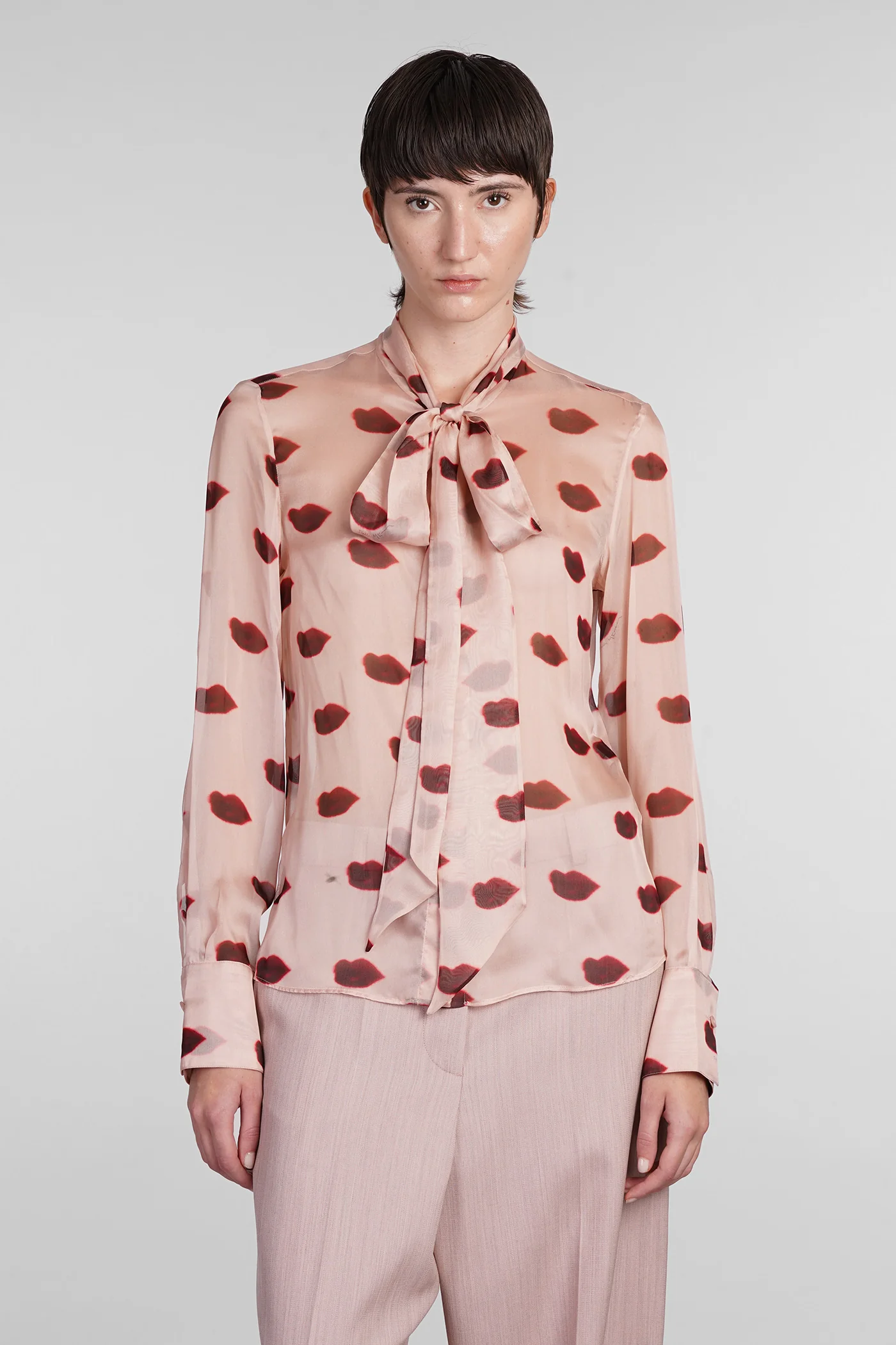 Shirt in rose-pink silk
