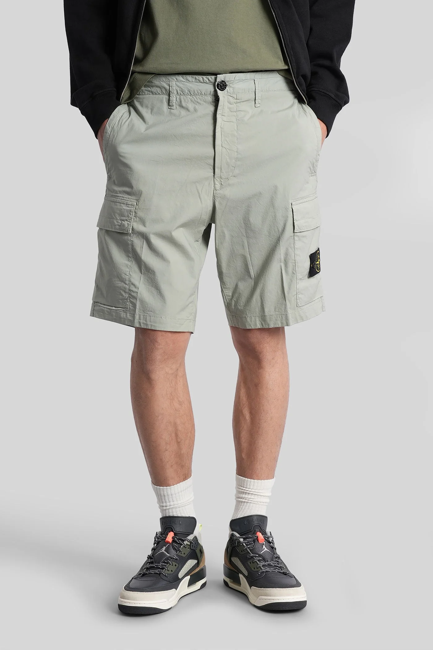 Shorts in green cotton